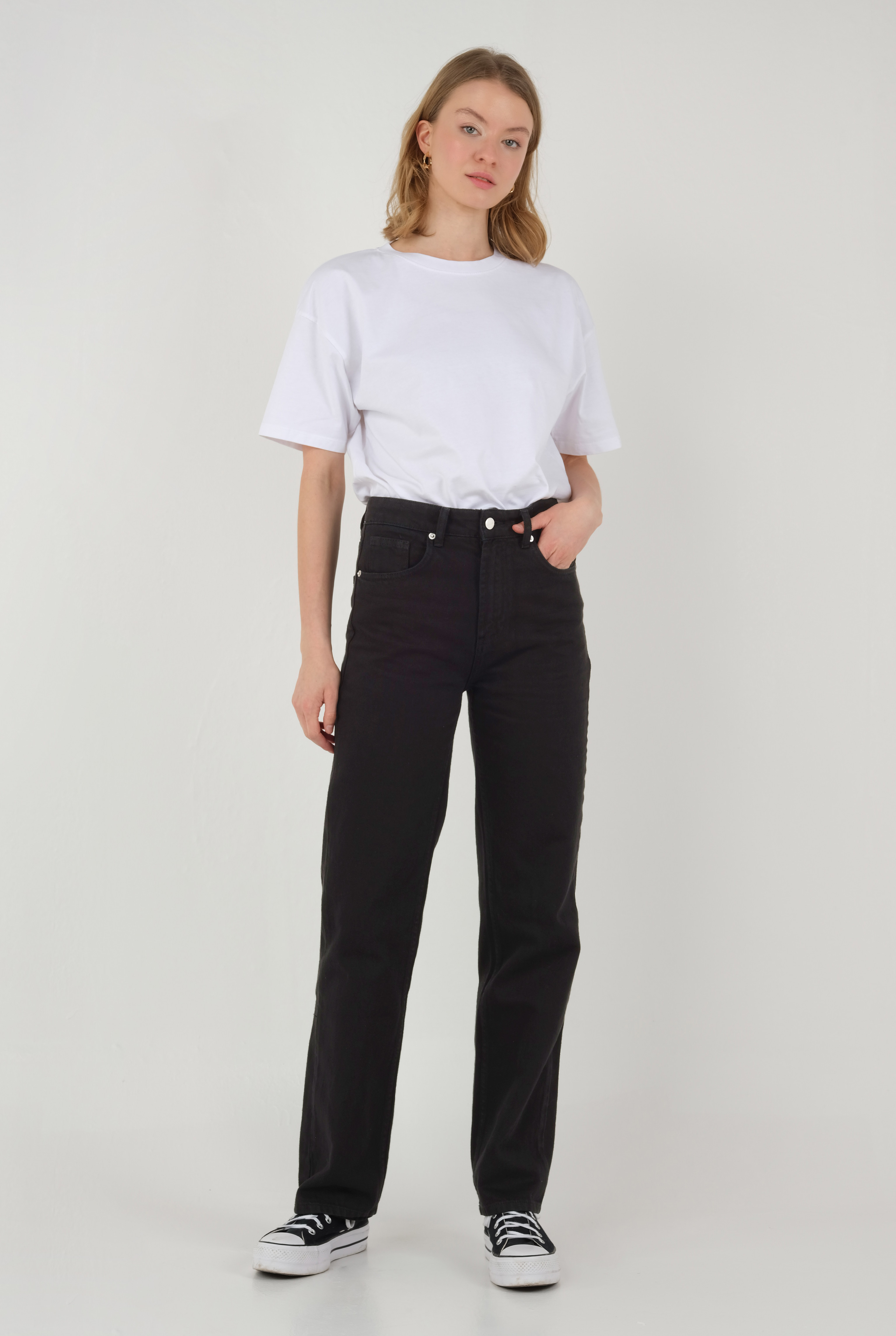 Straight Fit Jean Black - HE-QA