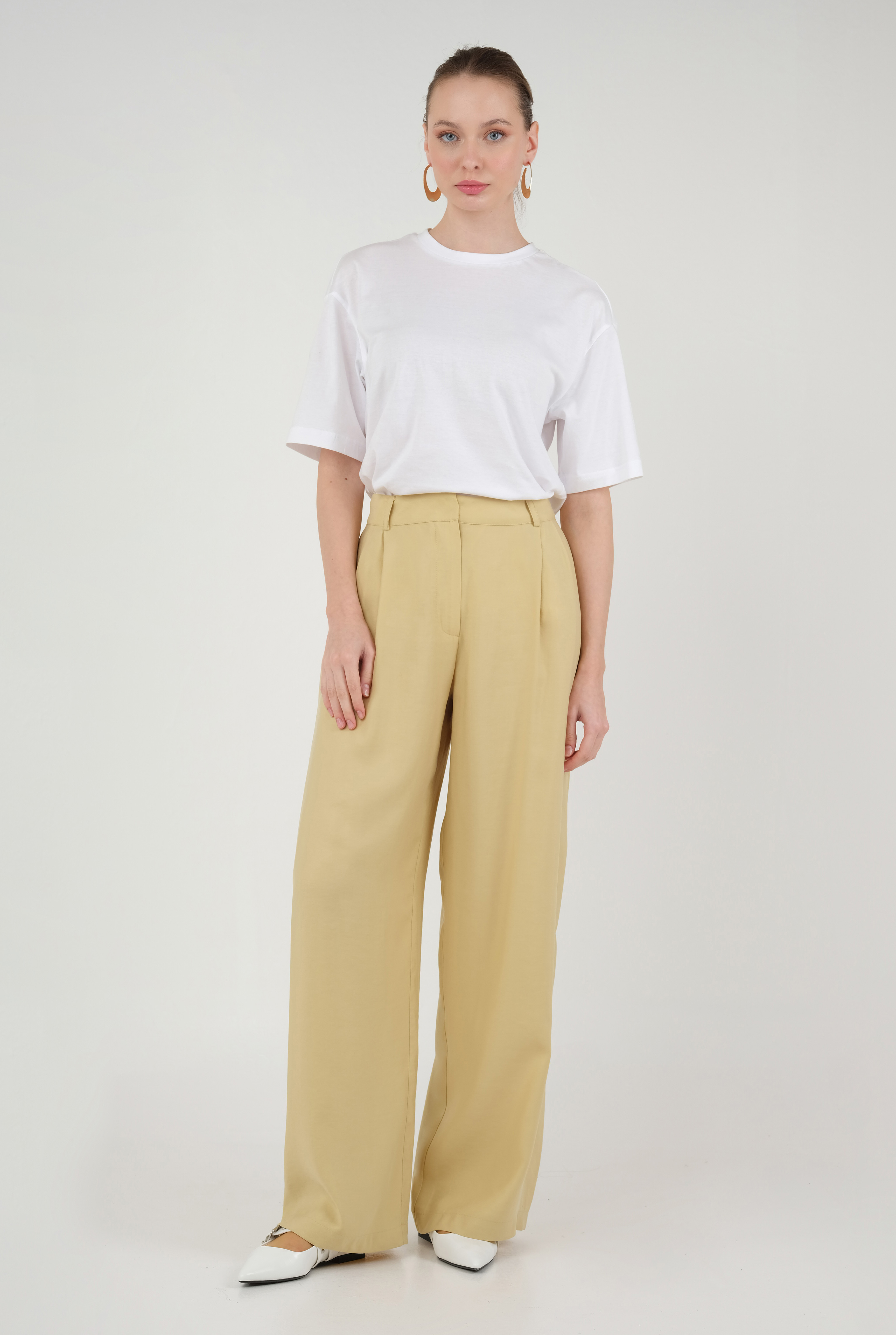 Geniş Paça Pileli Pantolon Pastel Sarı - 1