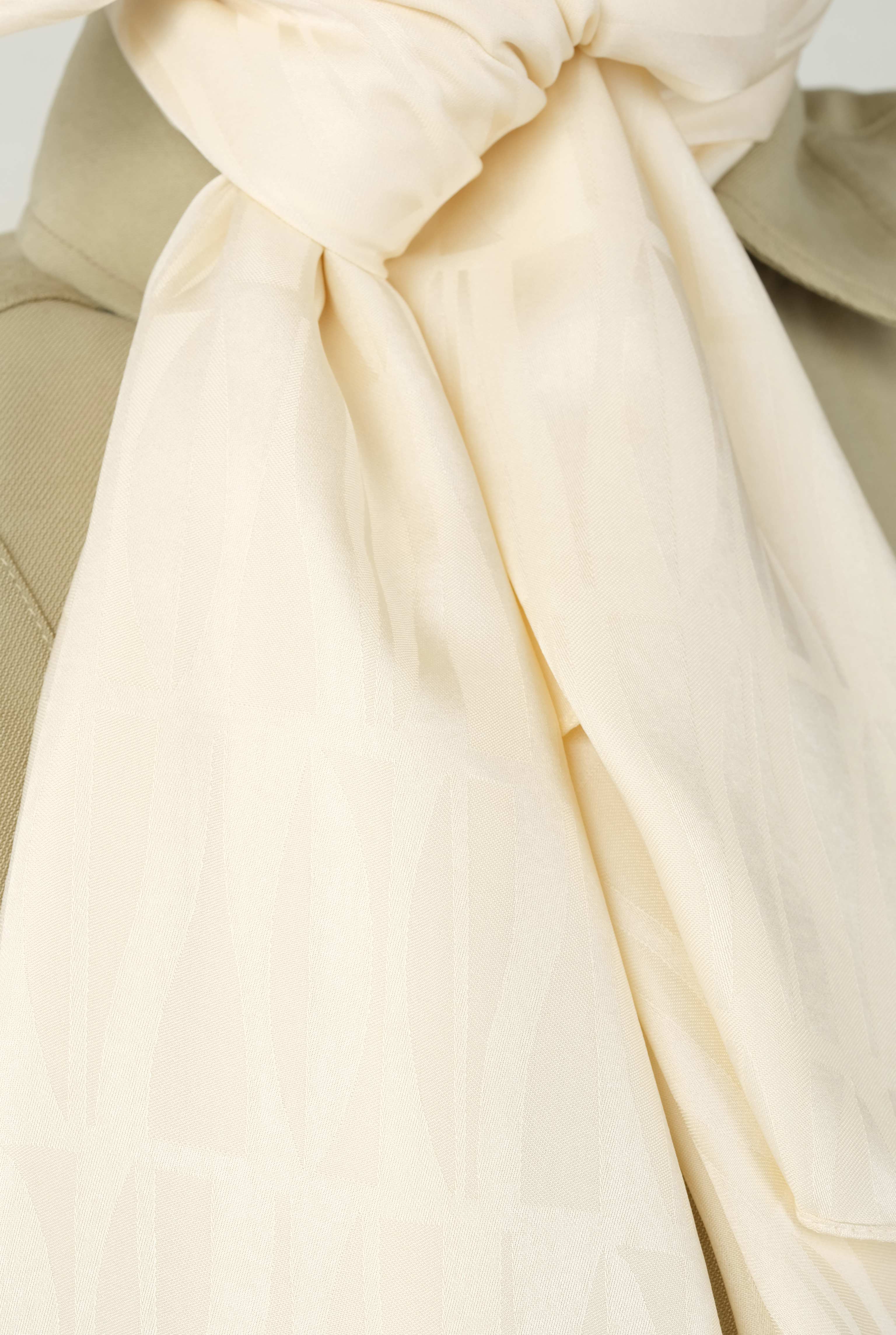 Jou Patterned Jacquard Shawl Cream - 2