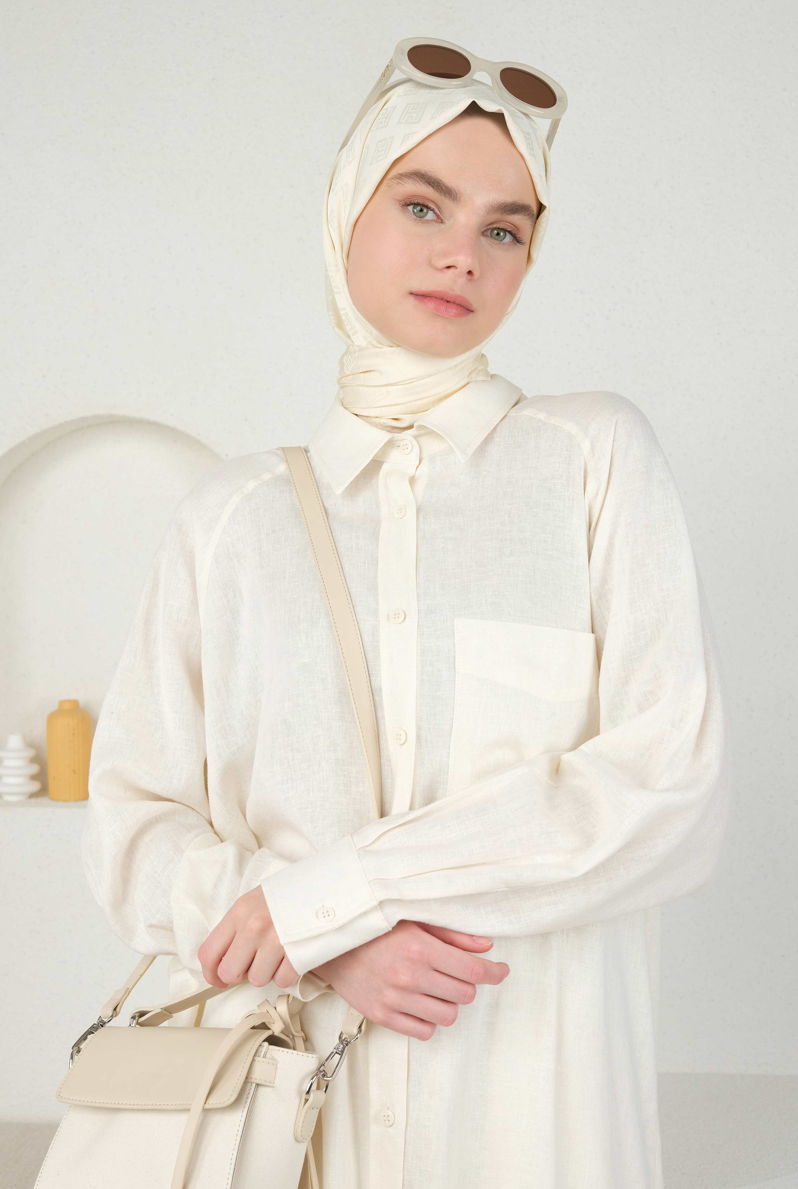Logo Patterned Jacquard Shawl Cream - 4