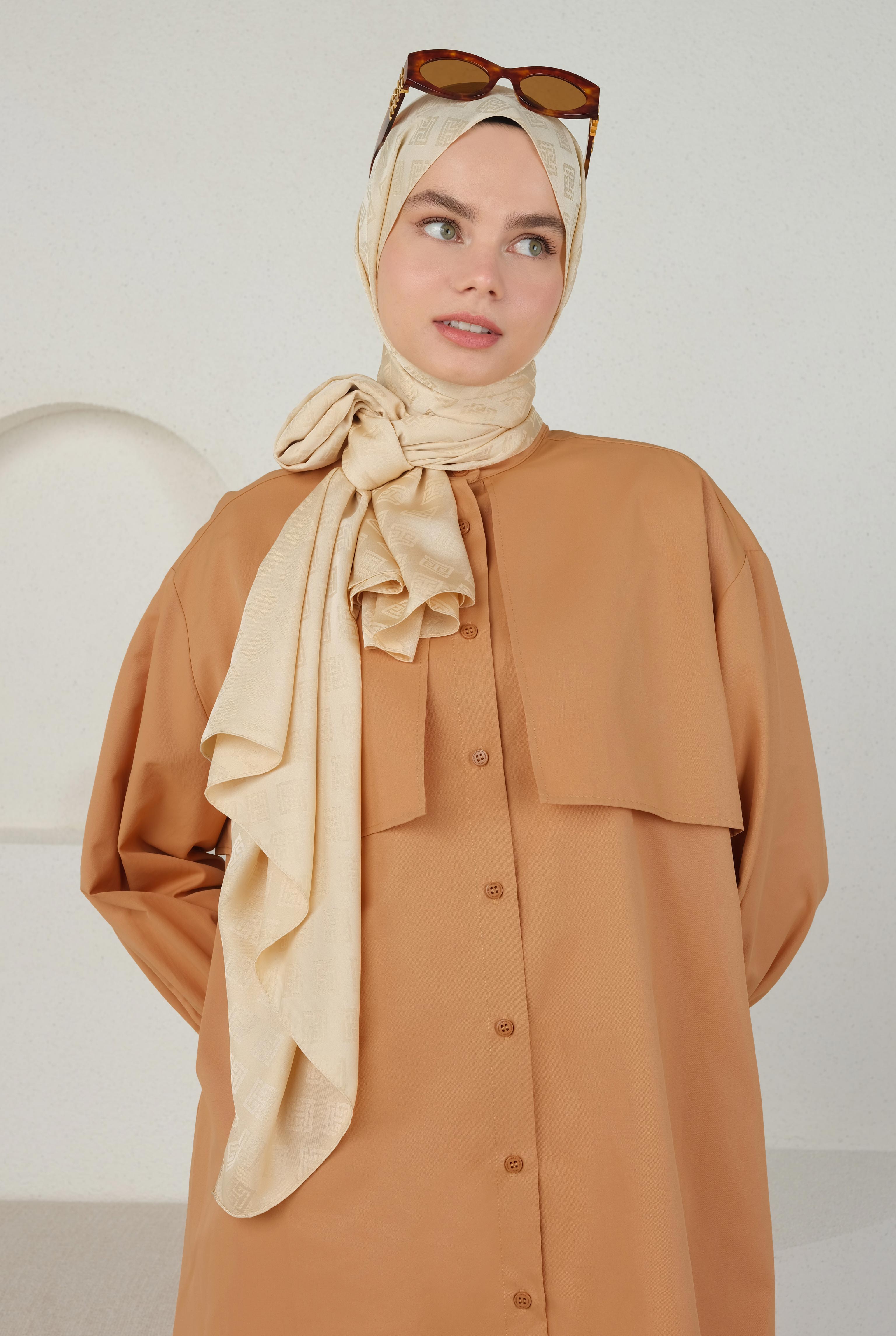 Logo Patterned Jacquard Shawl Nude - 4