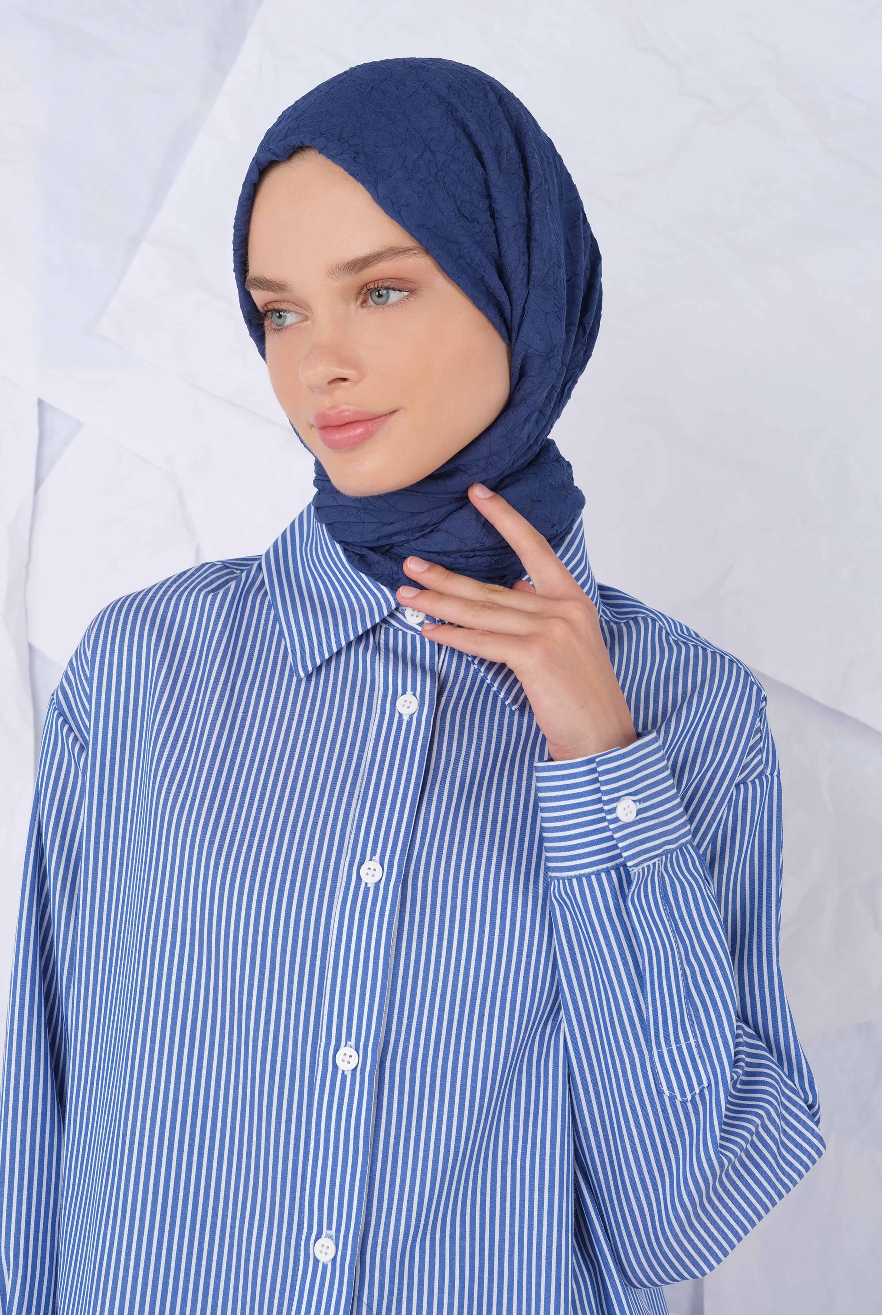 Wrinkled Shawl Indigo - 1