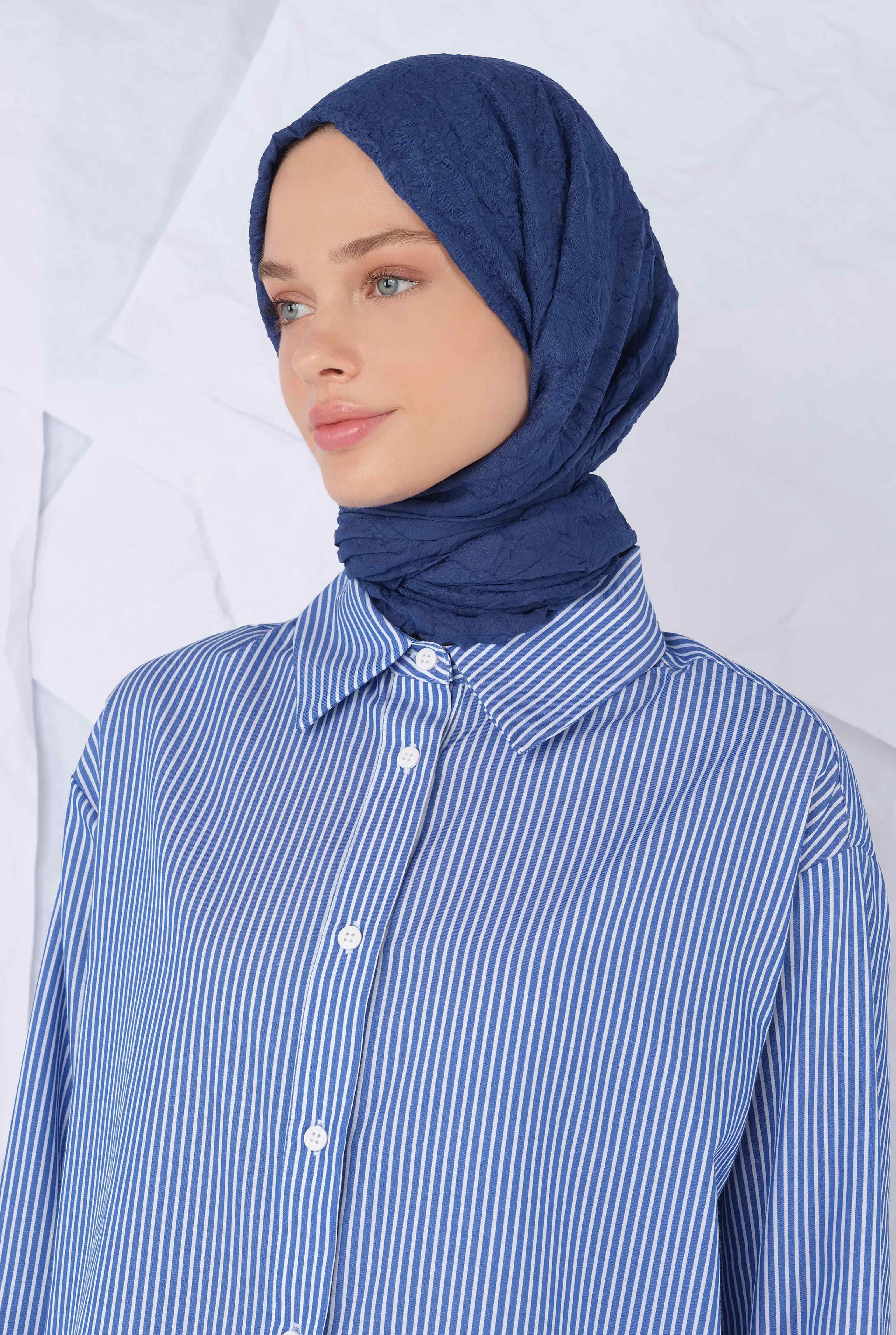 Wrinkled Shawl Indigo - 4