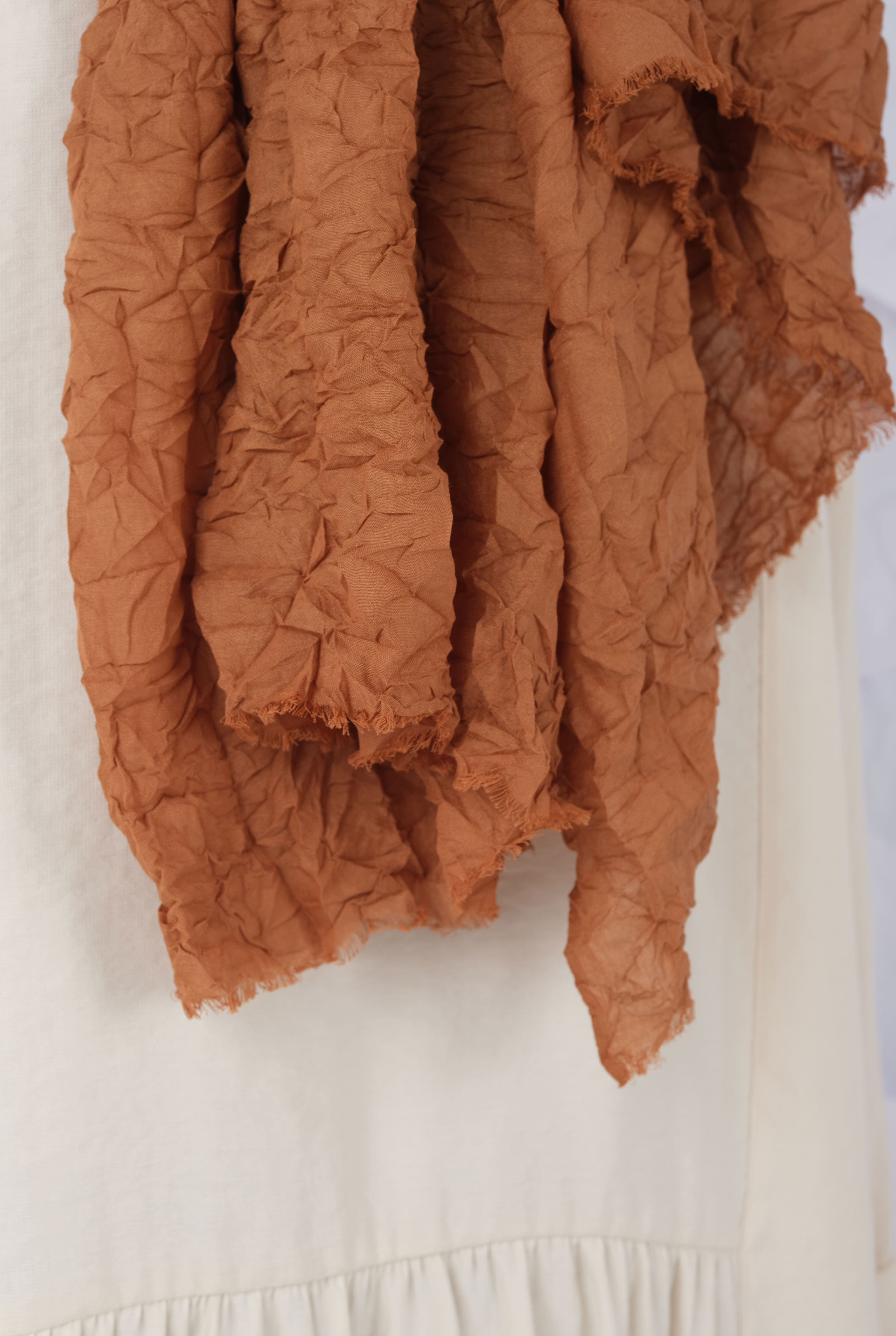Wrinkled Shawl Caramel - 4