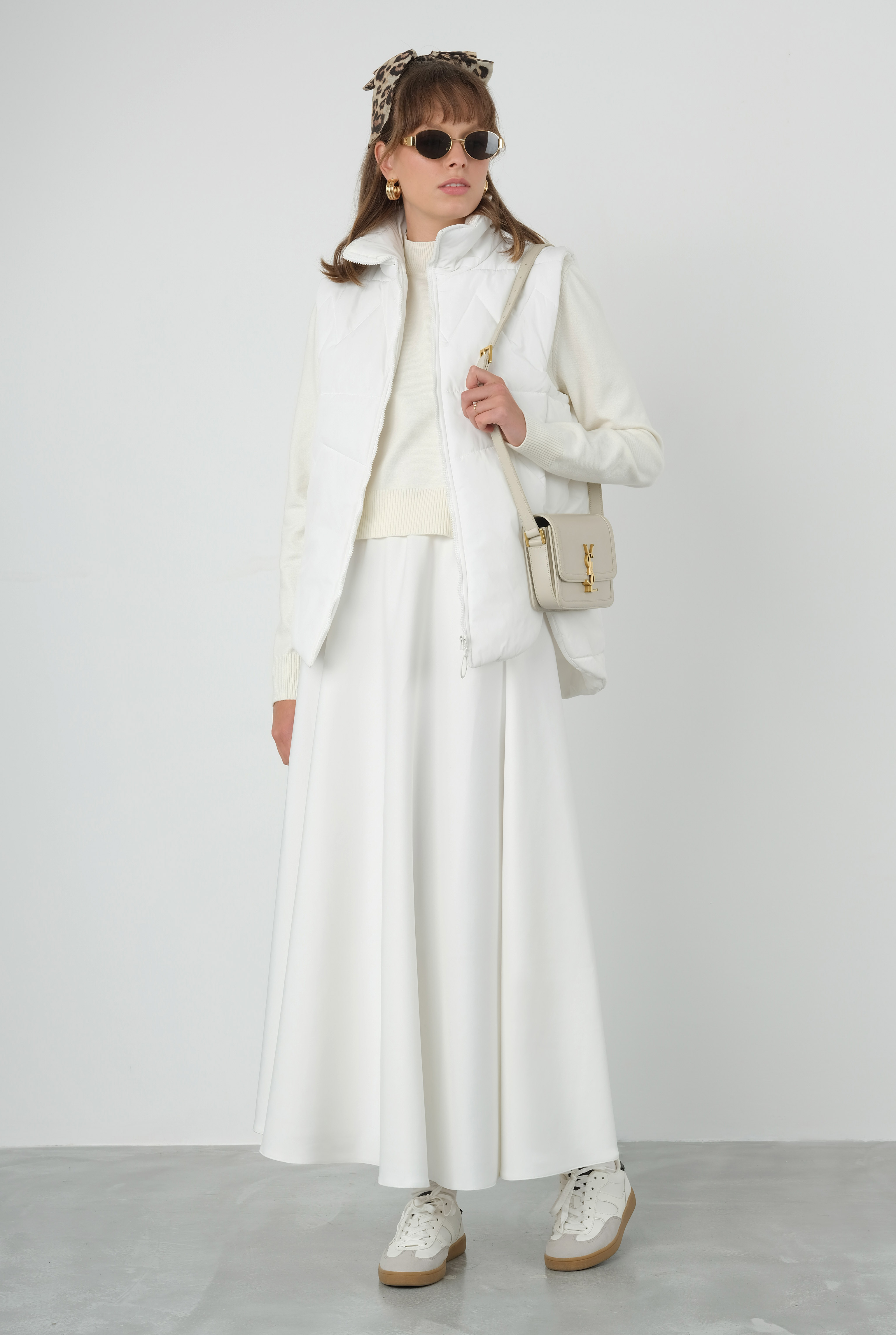 Short Down Waistcoat White - 4