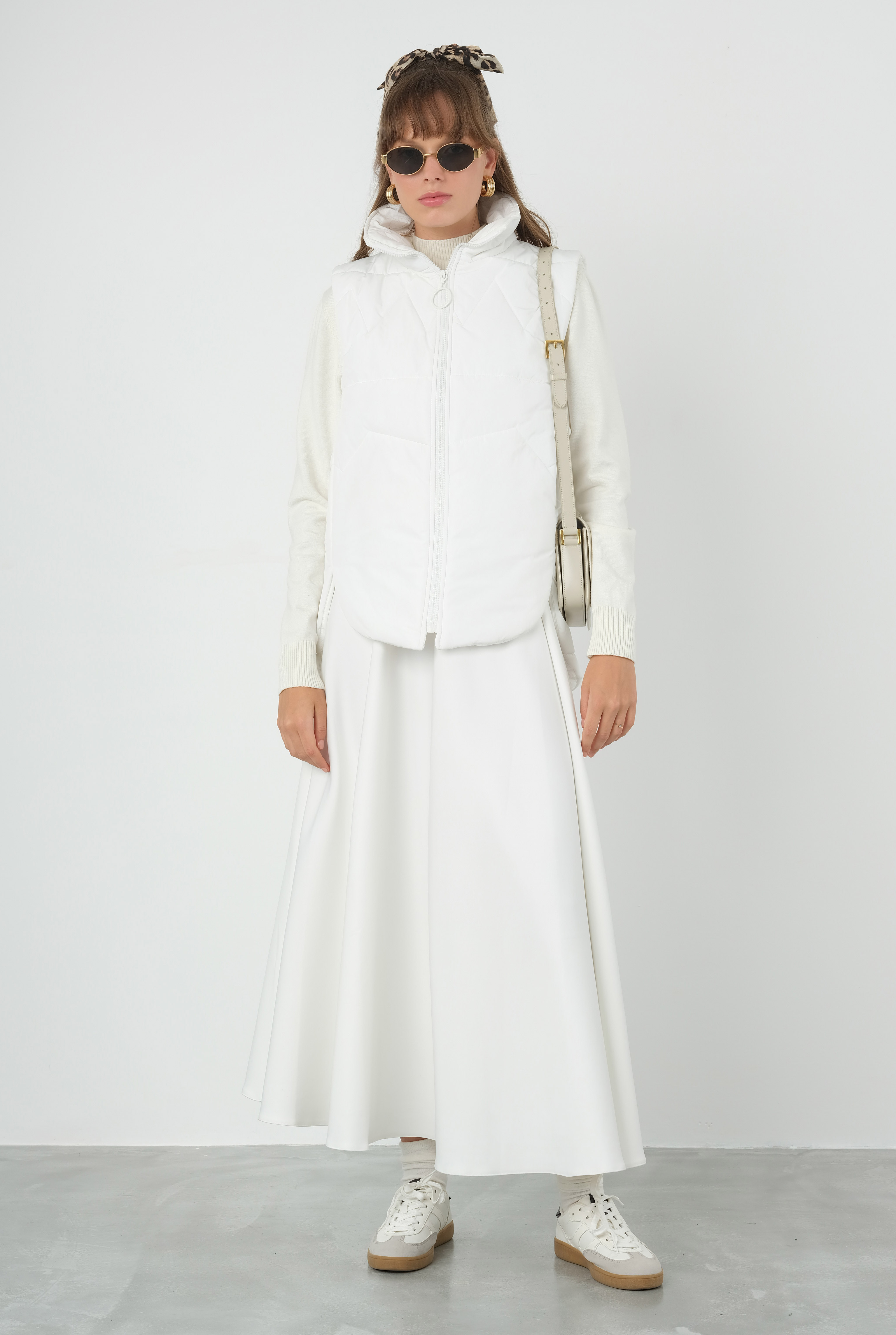 Short Down Waistcoat White - 3