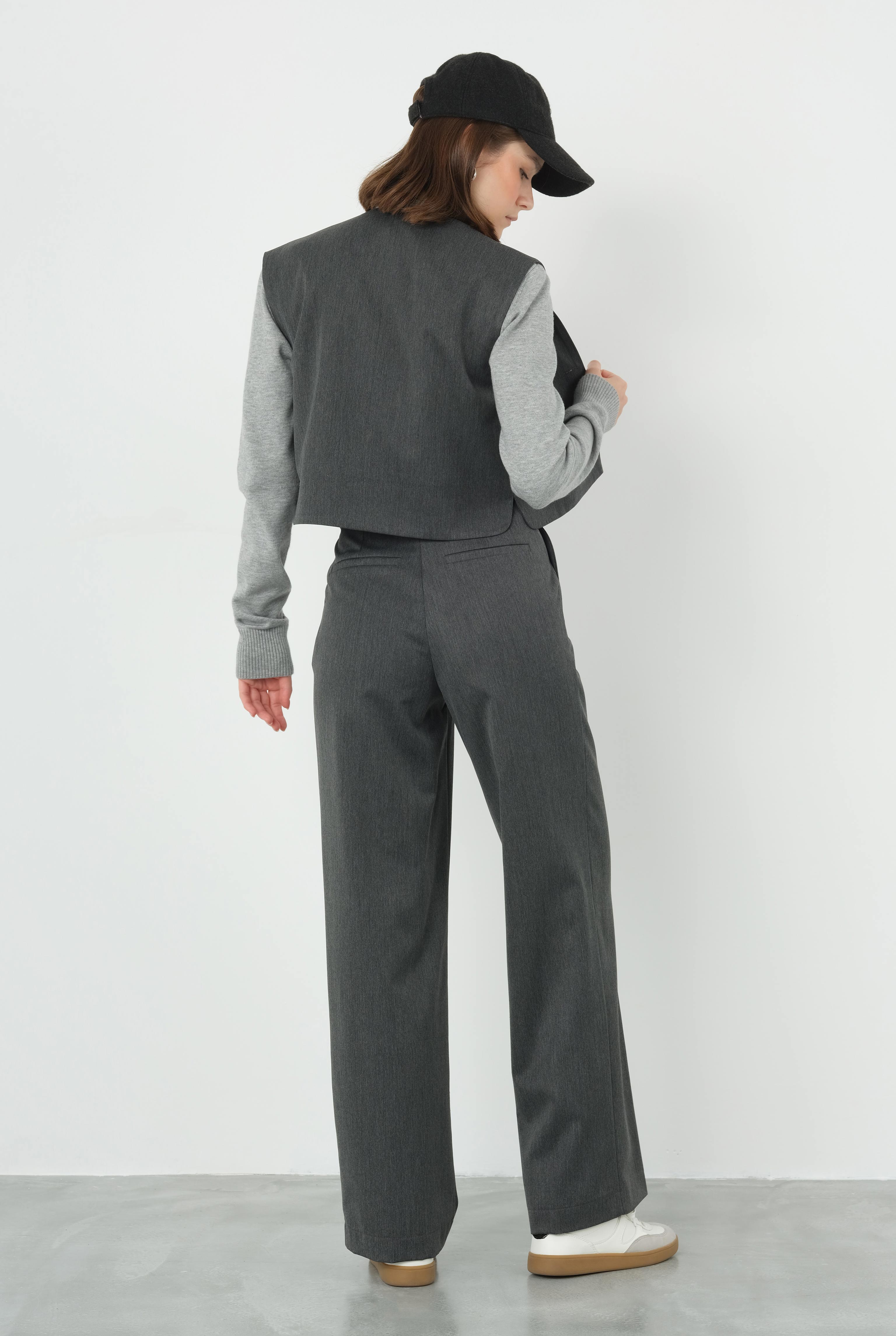 Crop Vest Anthracite - 5