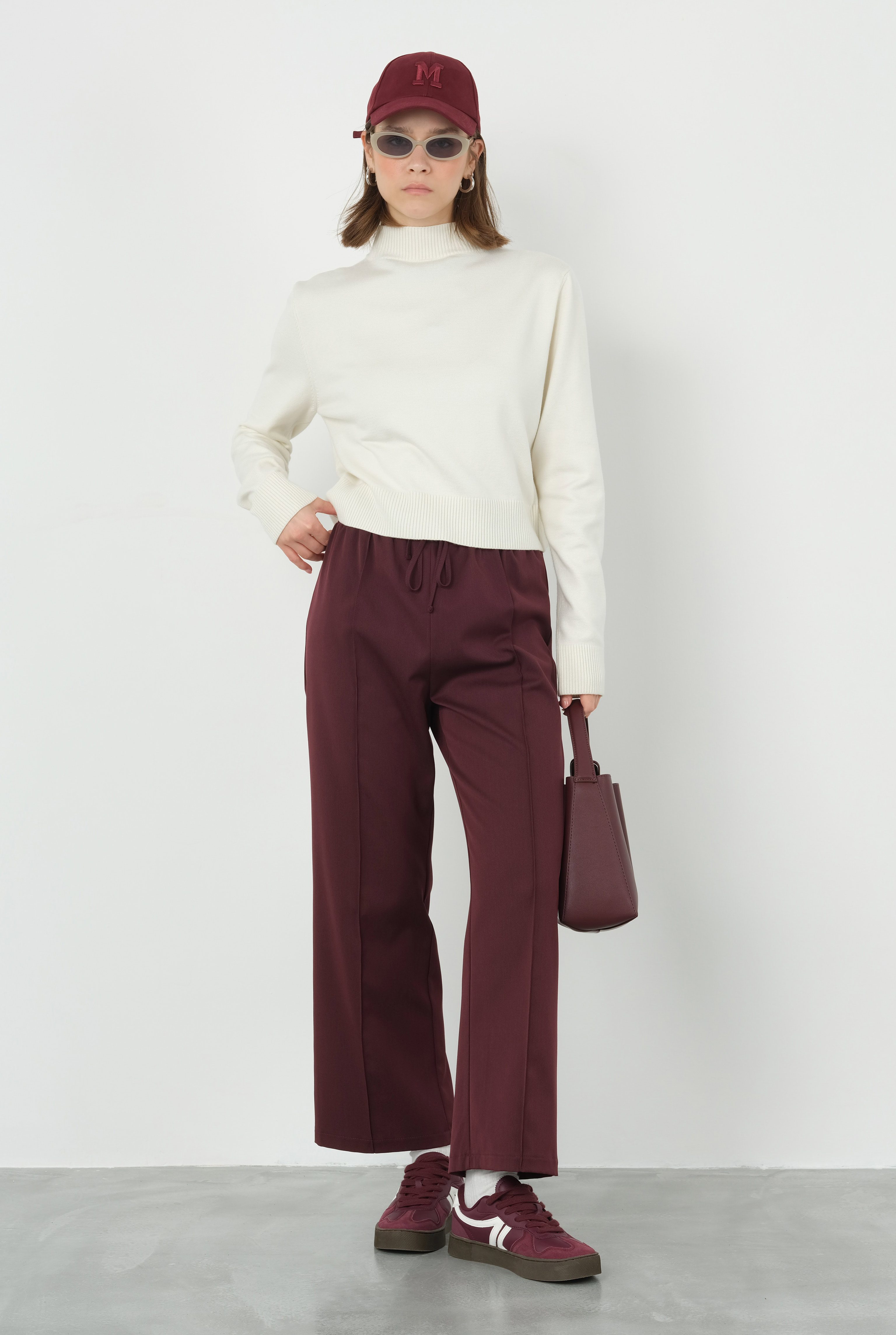 Stitch Detailed Trousers Bordeaux - 3