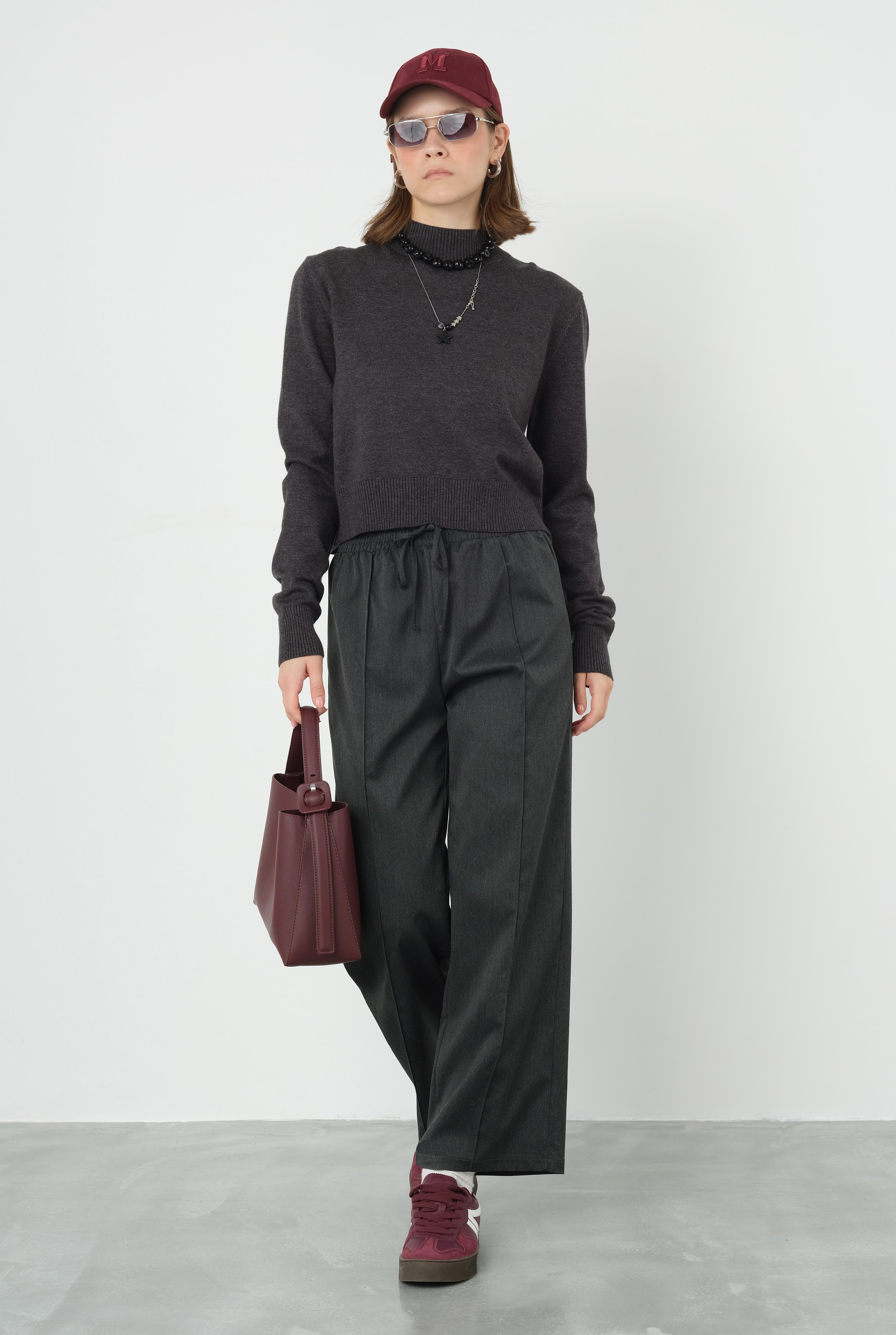 Stitch Detailed Trousers Anthracite - HE-QA