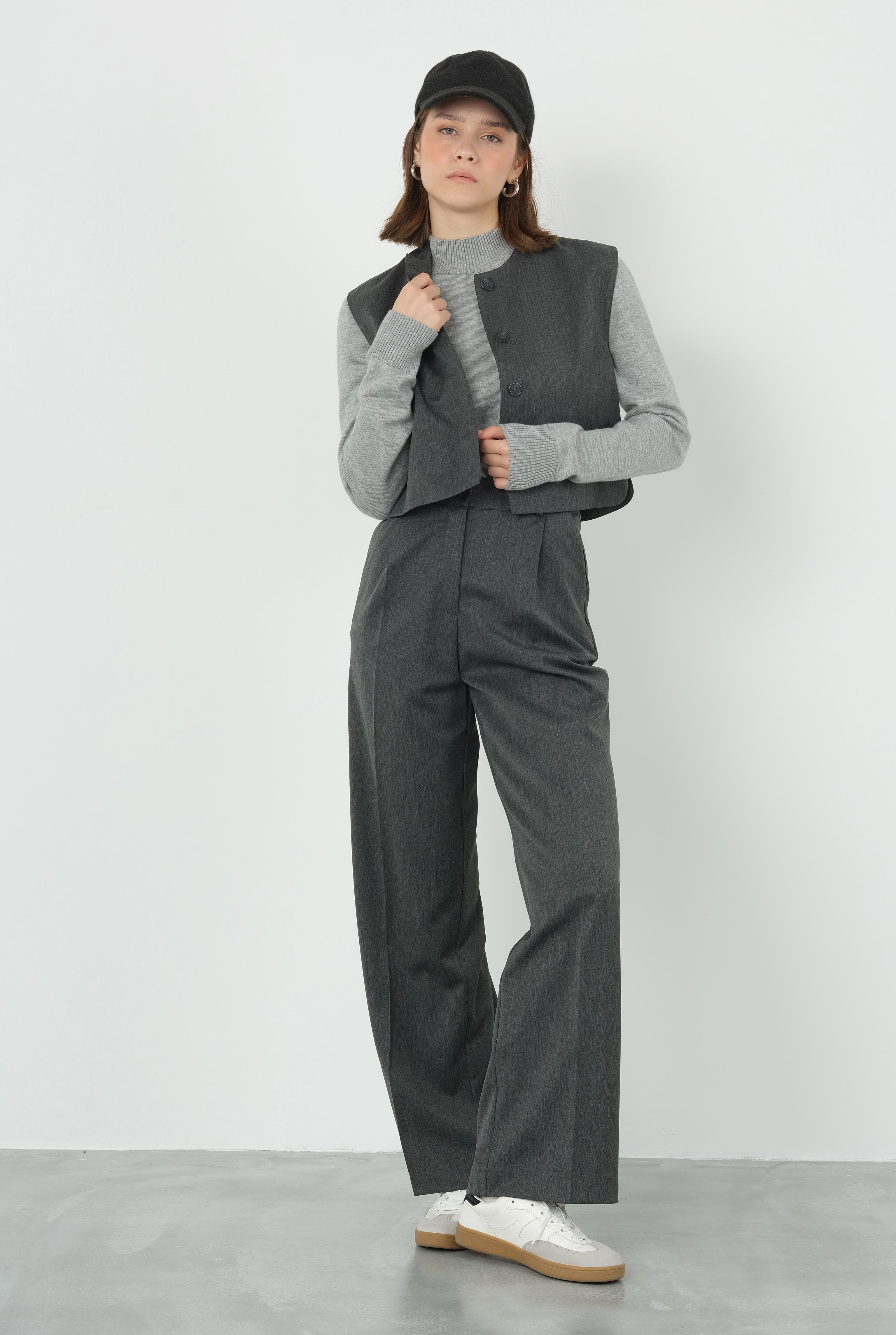 Crop Vest Anthracite - 3