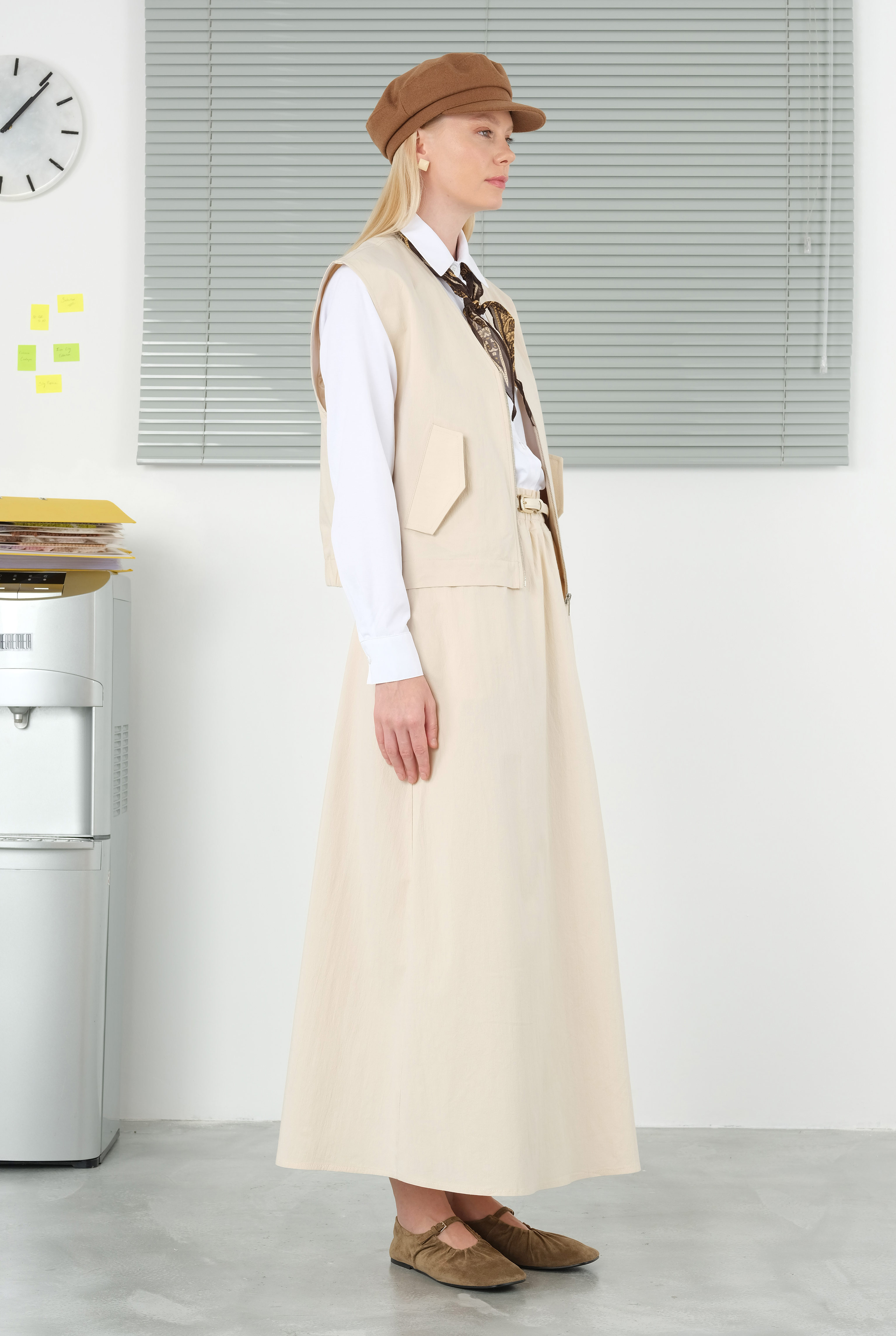 Zippered V Collared Vest Bone - 2