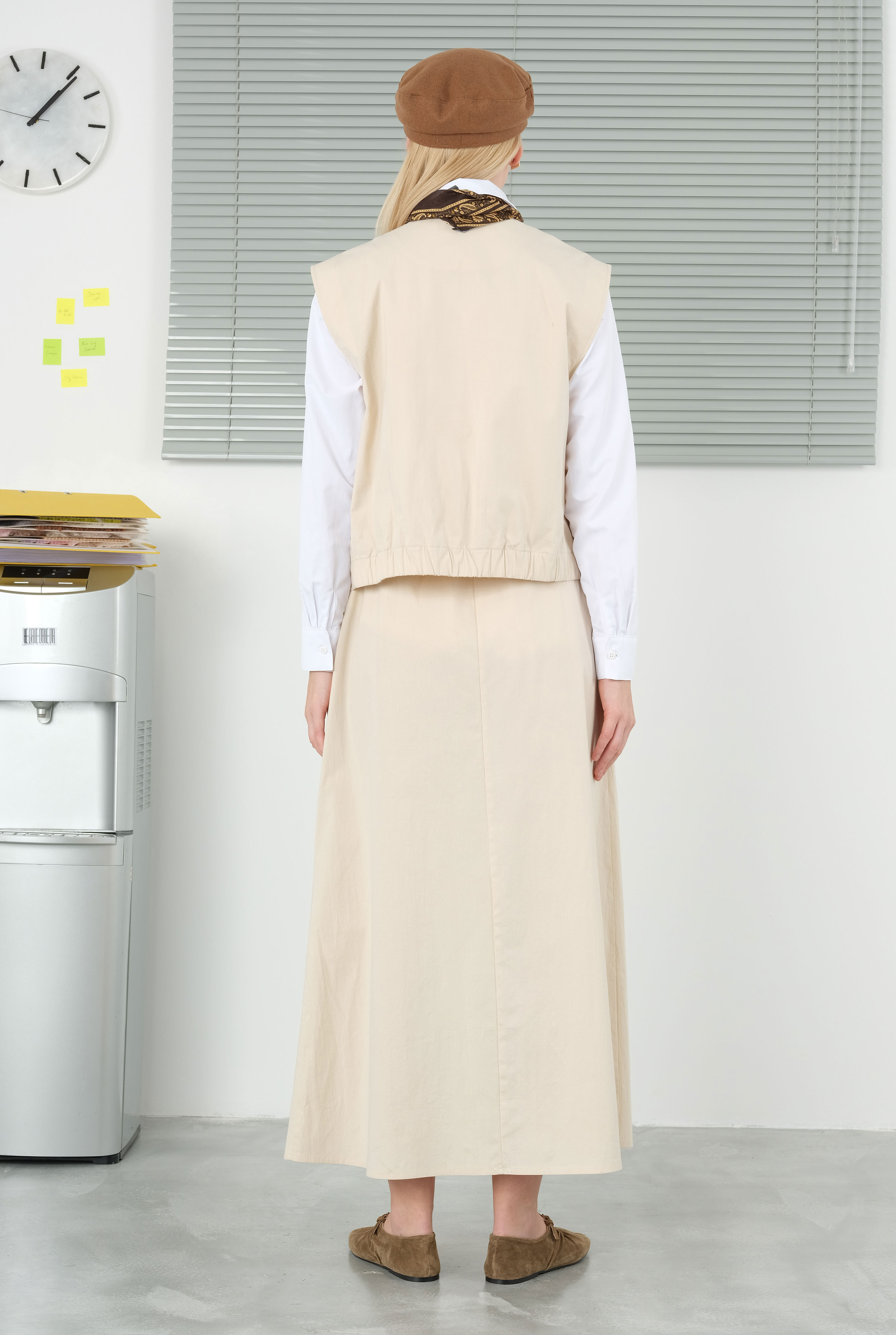 Zippered V Collared Vest Bone - 3