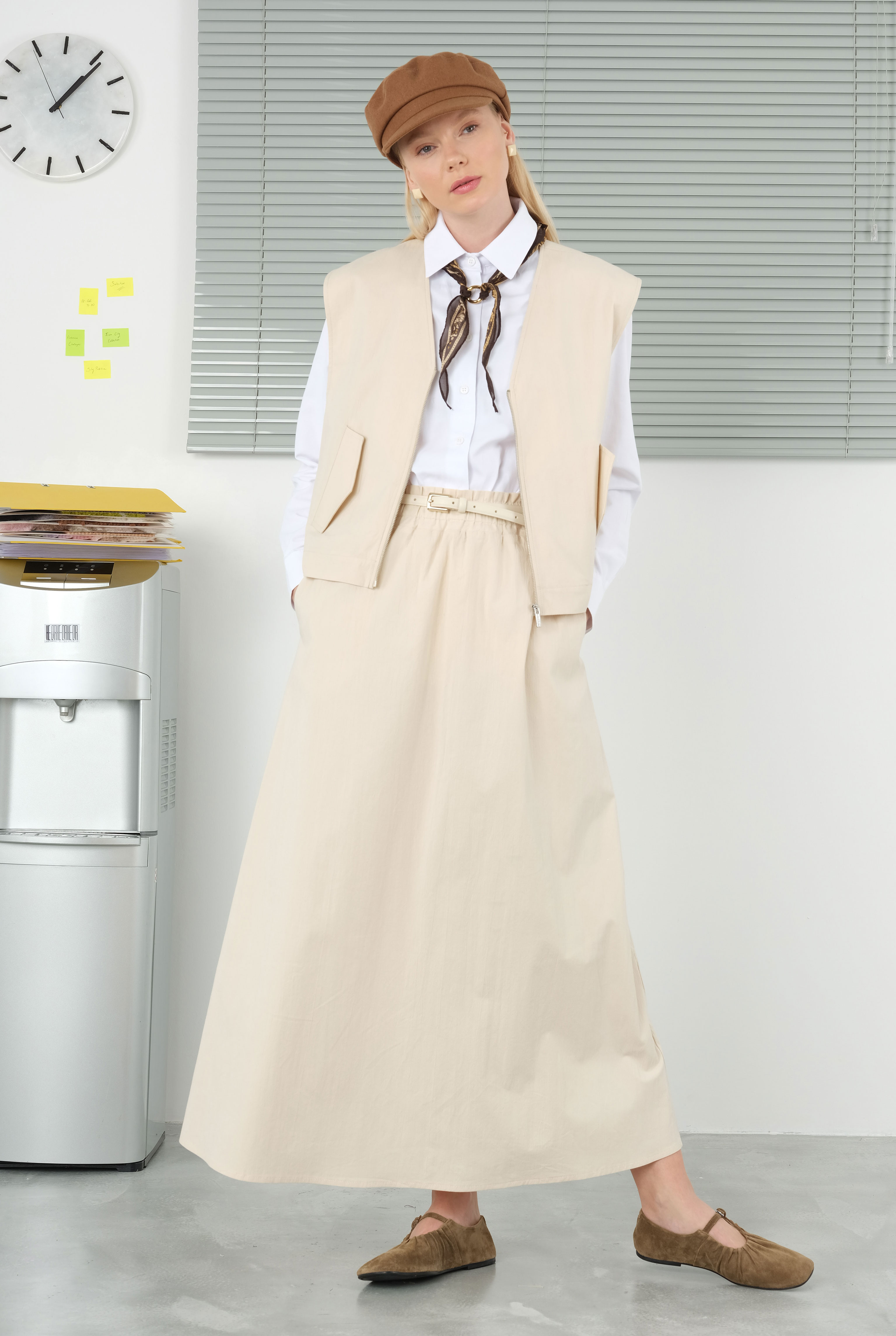 Zippered V Collared Vest Bone - 4