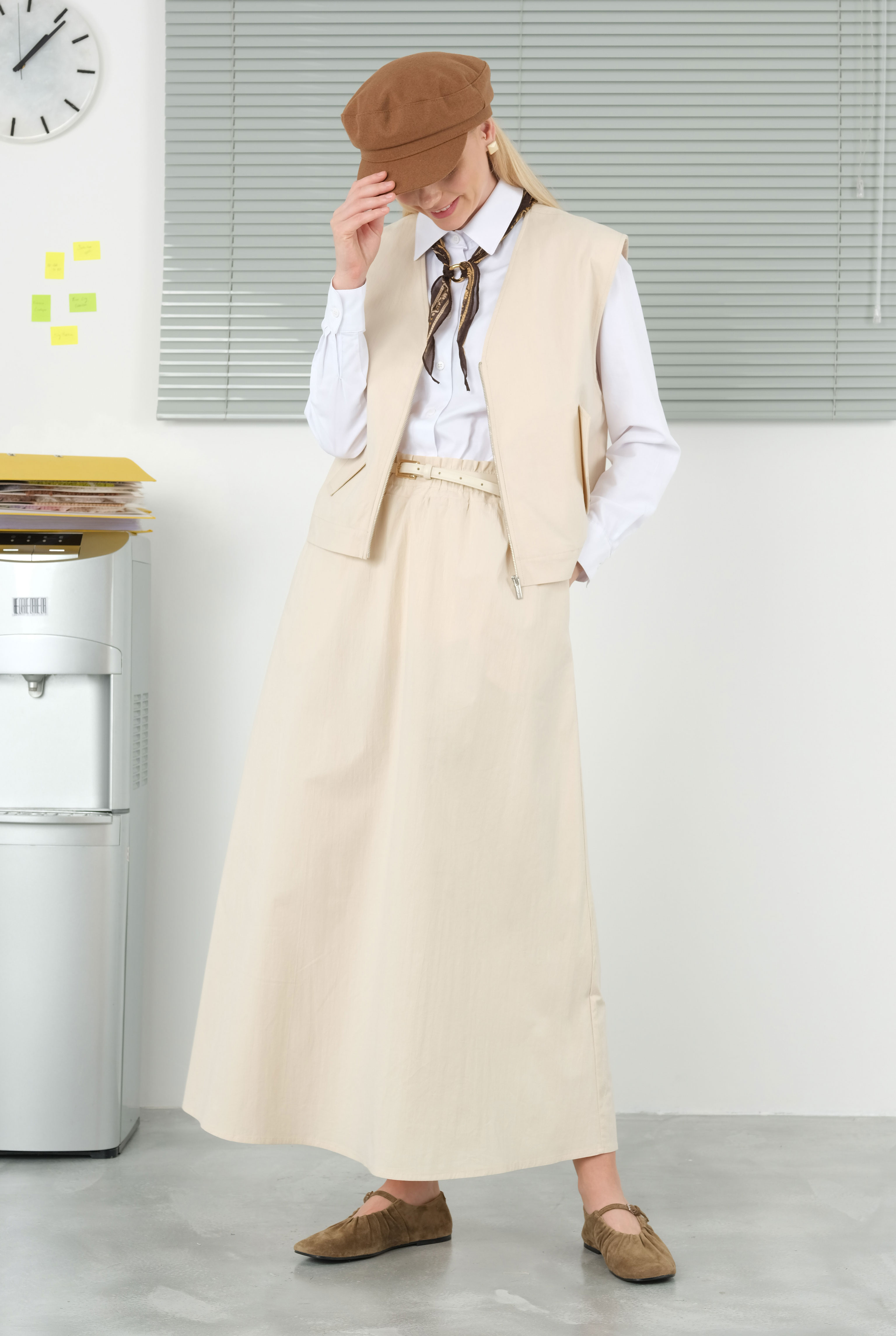 Zippered V Collared Vest Bone - 5
