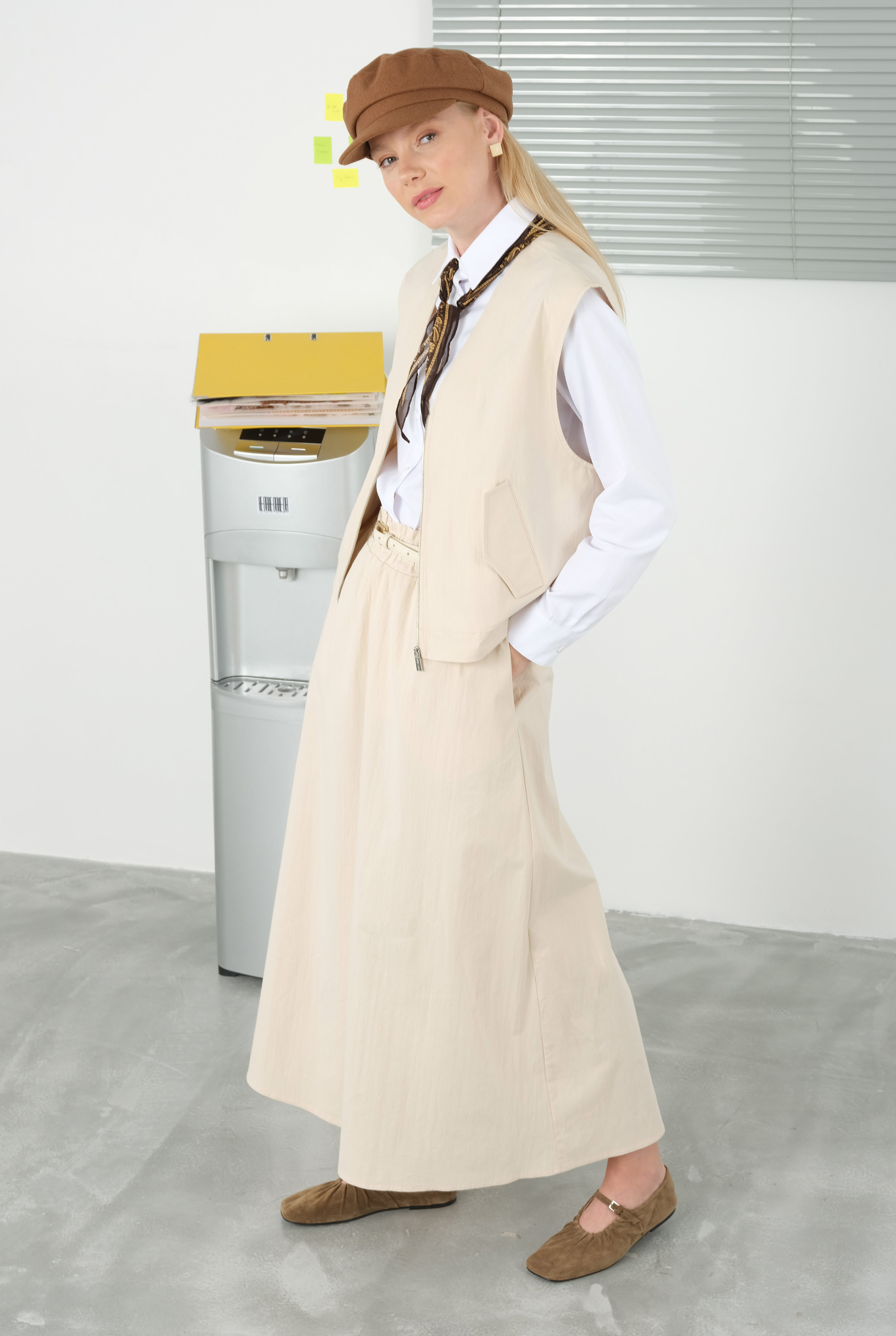 Zippered V Collared Vest Bone - 6