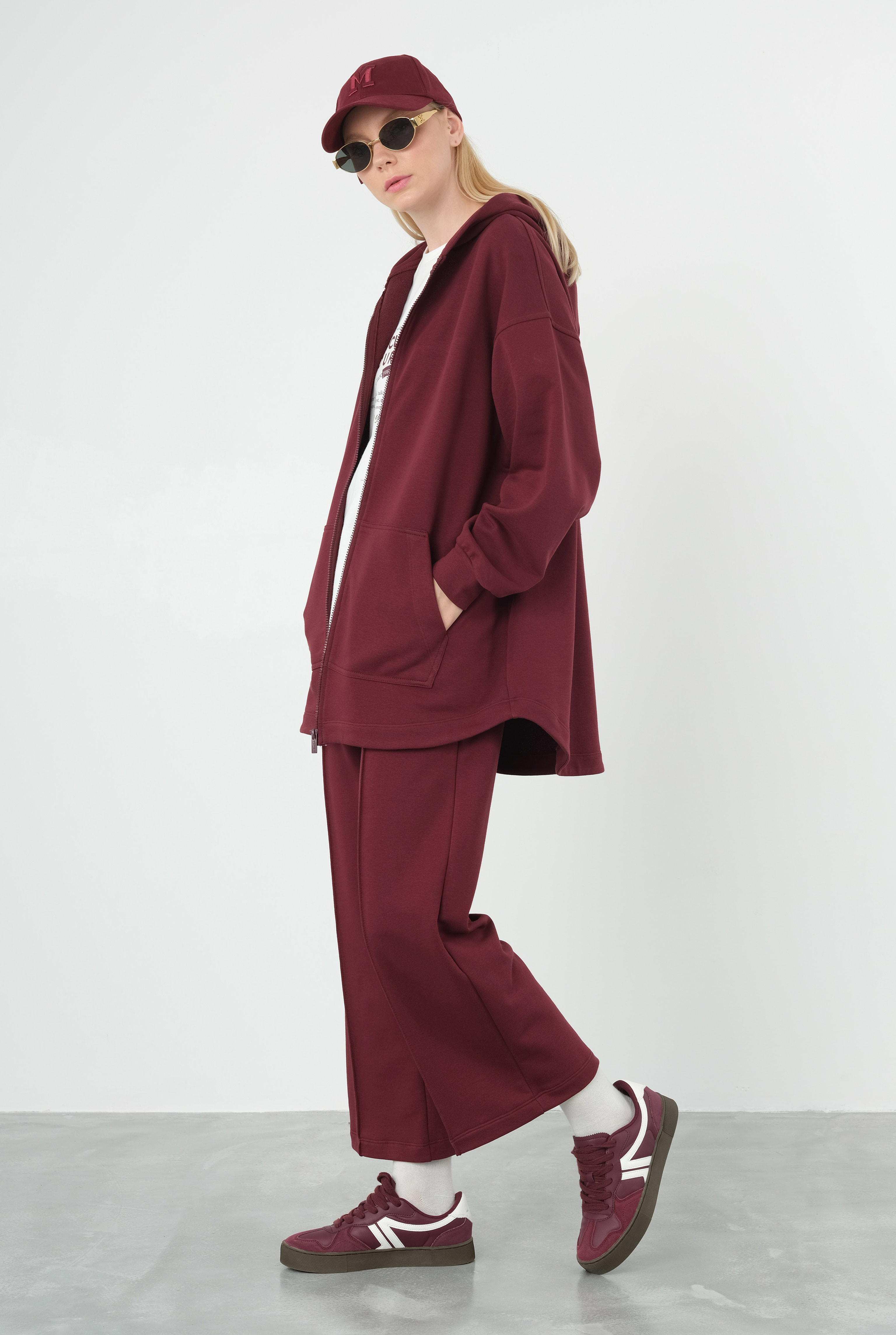 Pintuck Sweatpants Bordeaux - HE-QA