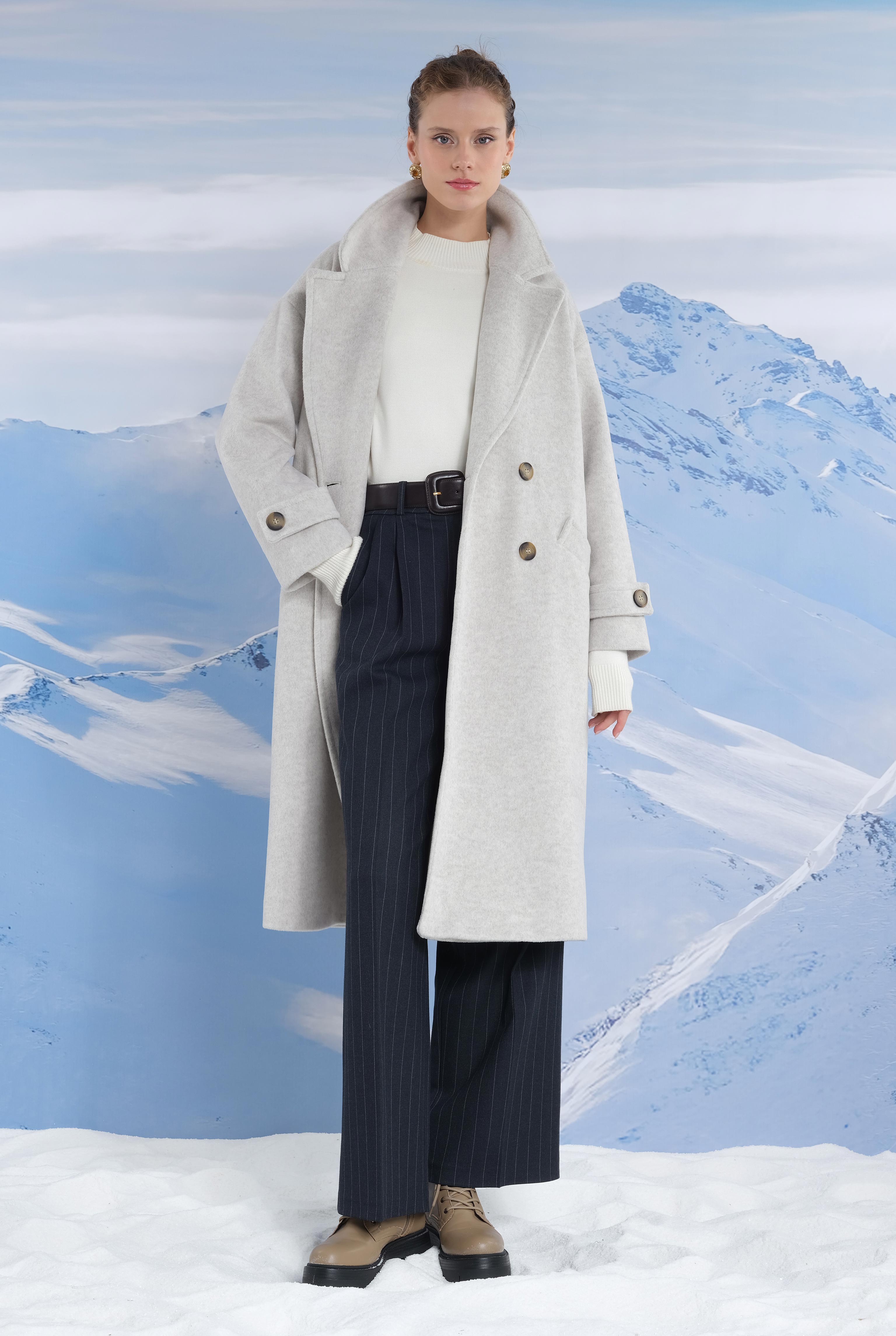 Epaulet Sleeved Coat Ivory White - 13