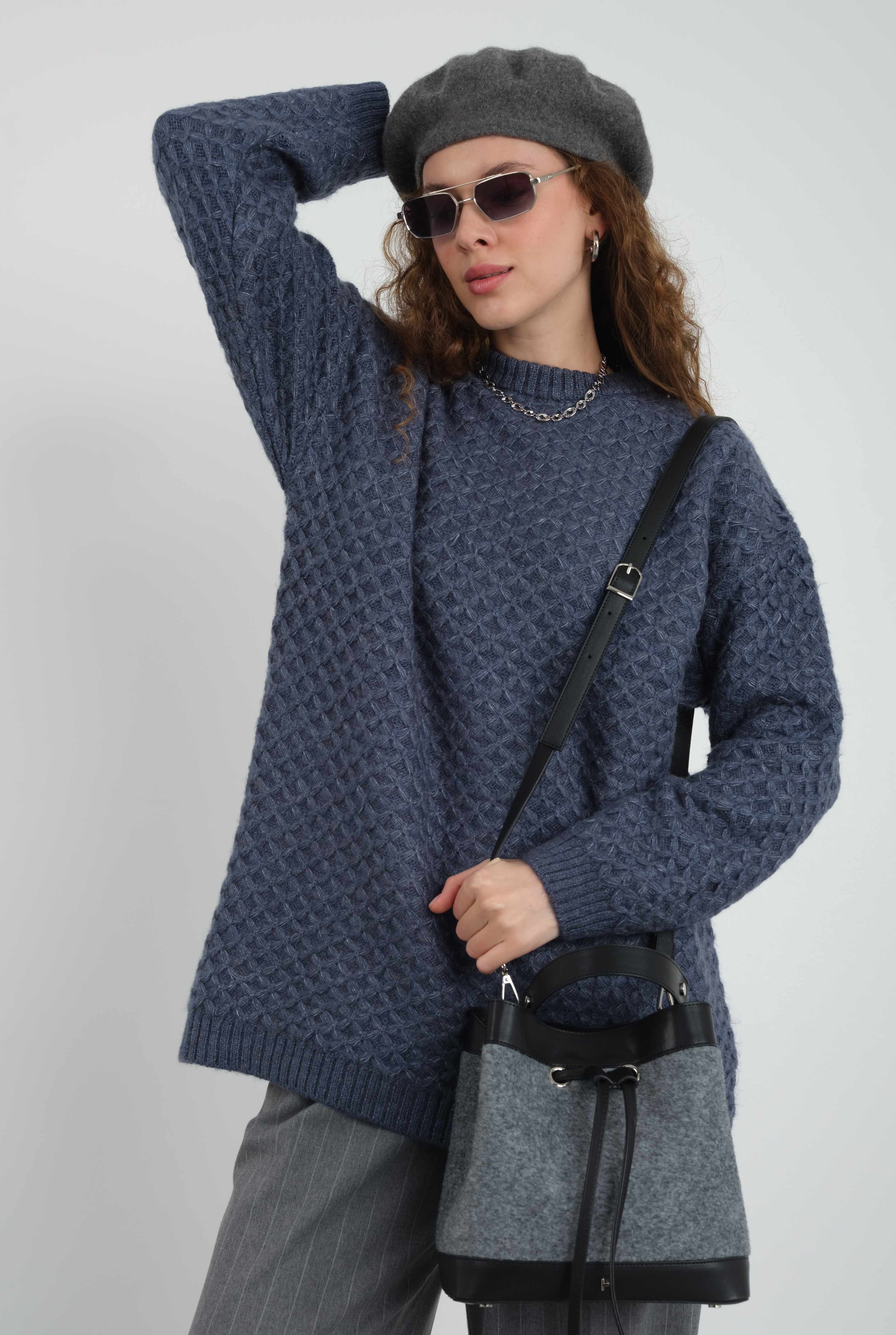 Spider Knit Sweater Royal Blue - HE-QA
