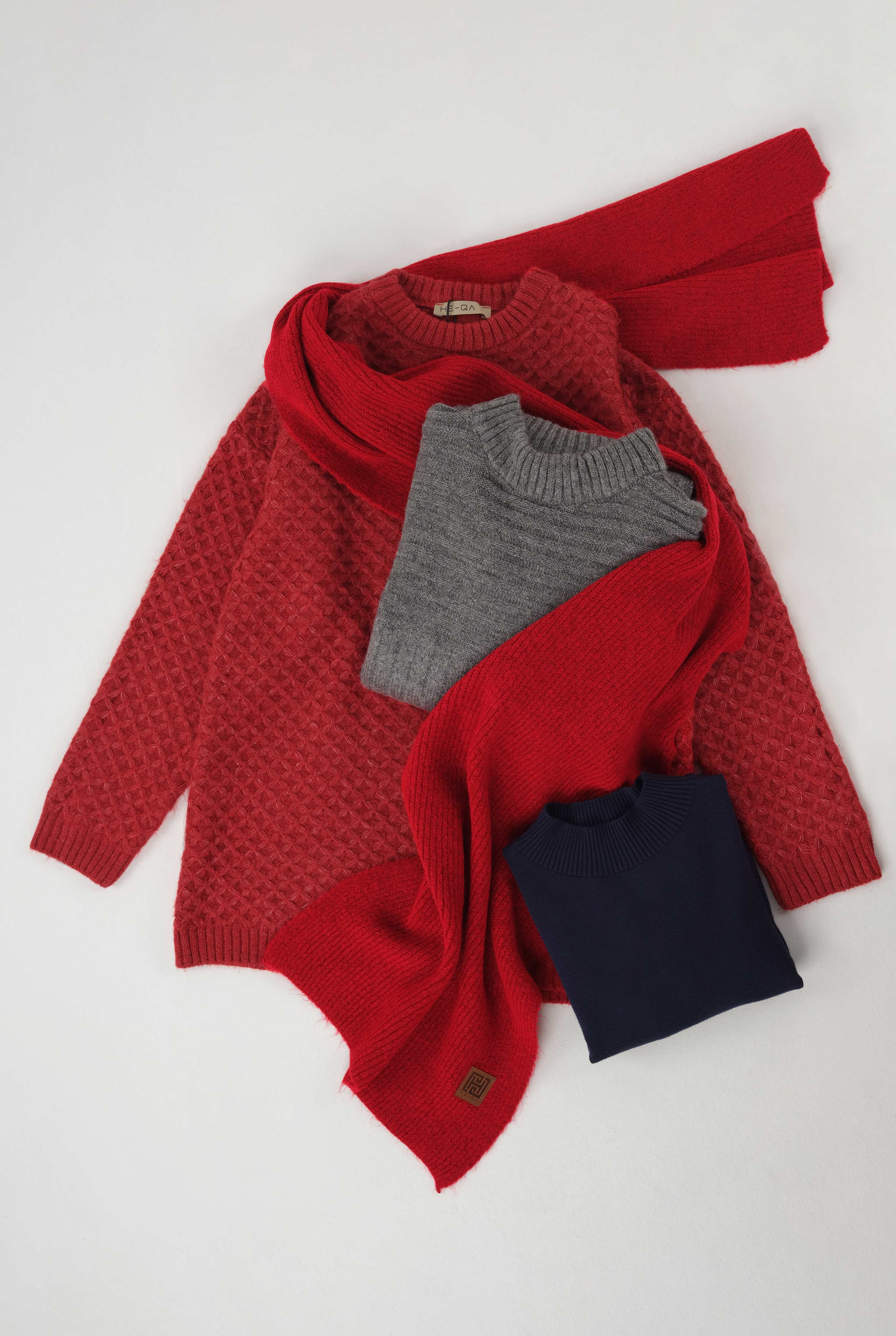 Knitted Kerchief Red - 10