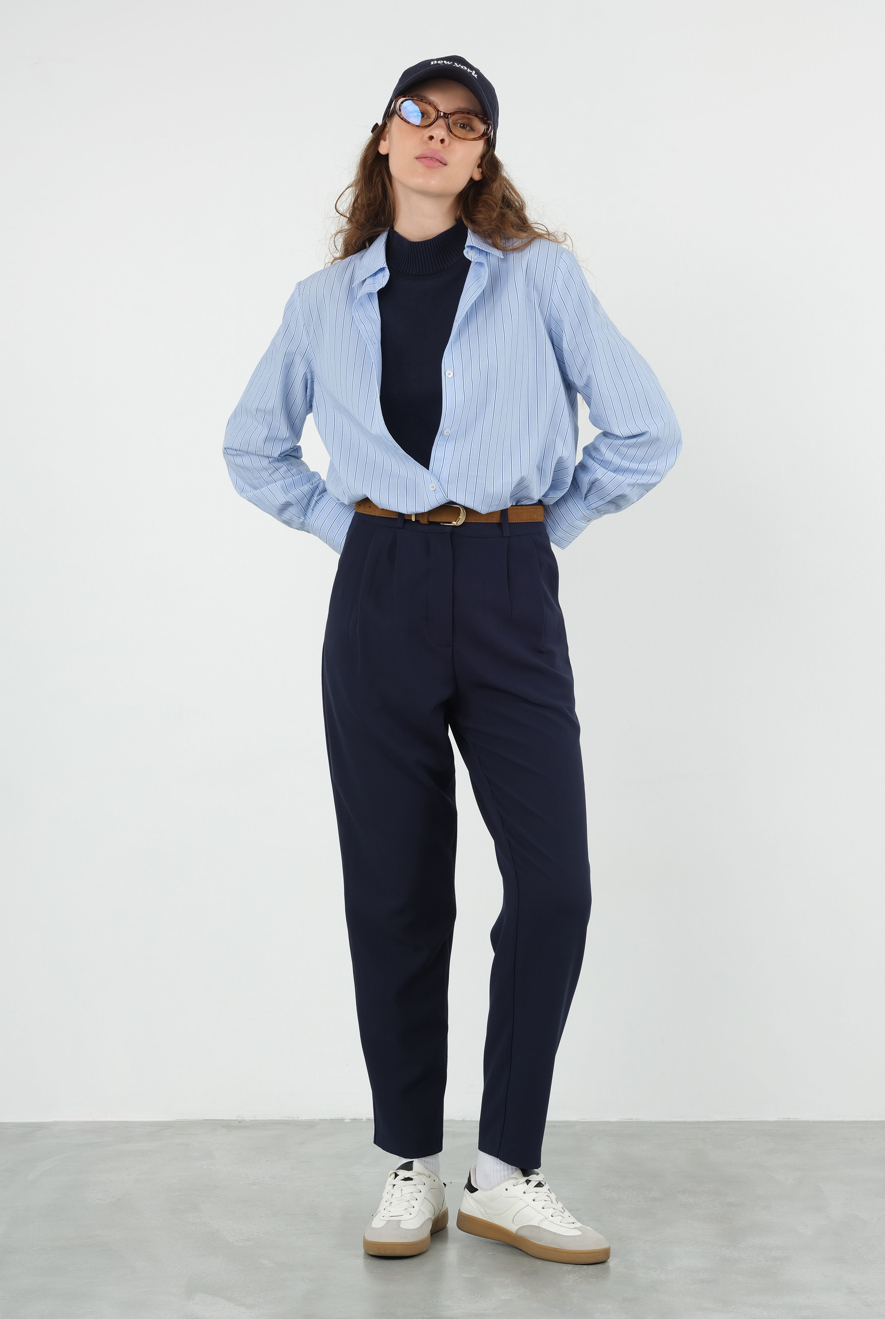Pleated Trousers Navy Blue - 2