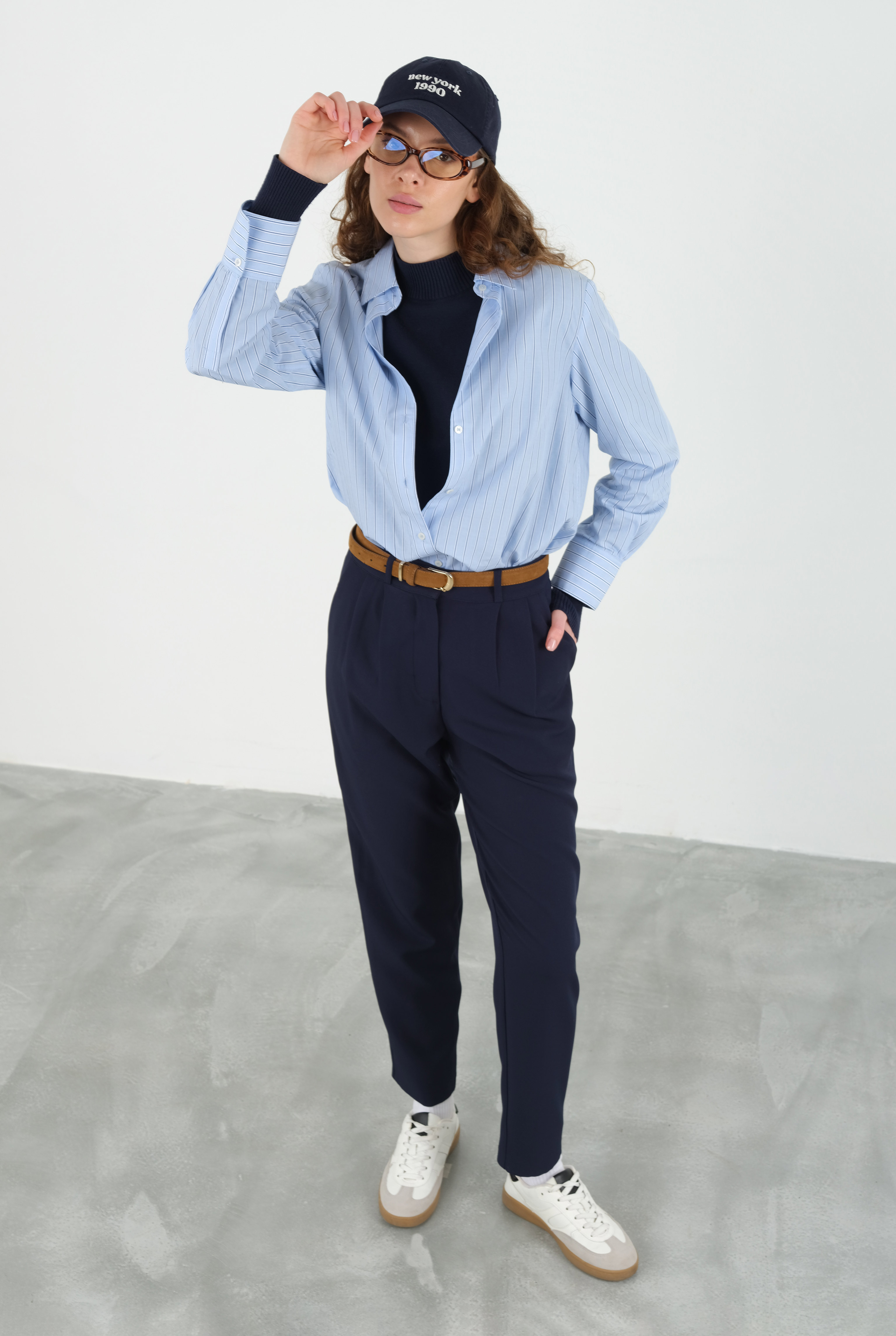 Pleated Trousers Navy Blue - 3