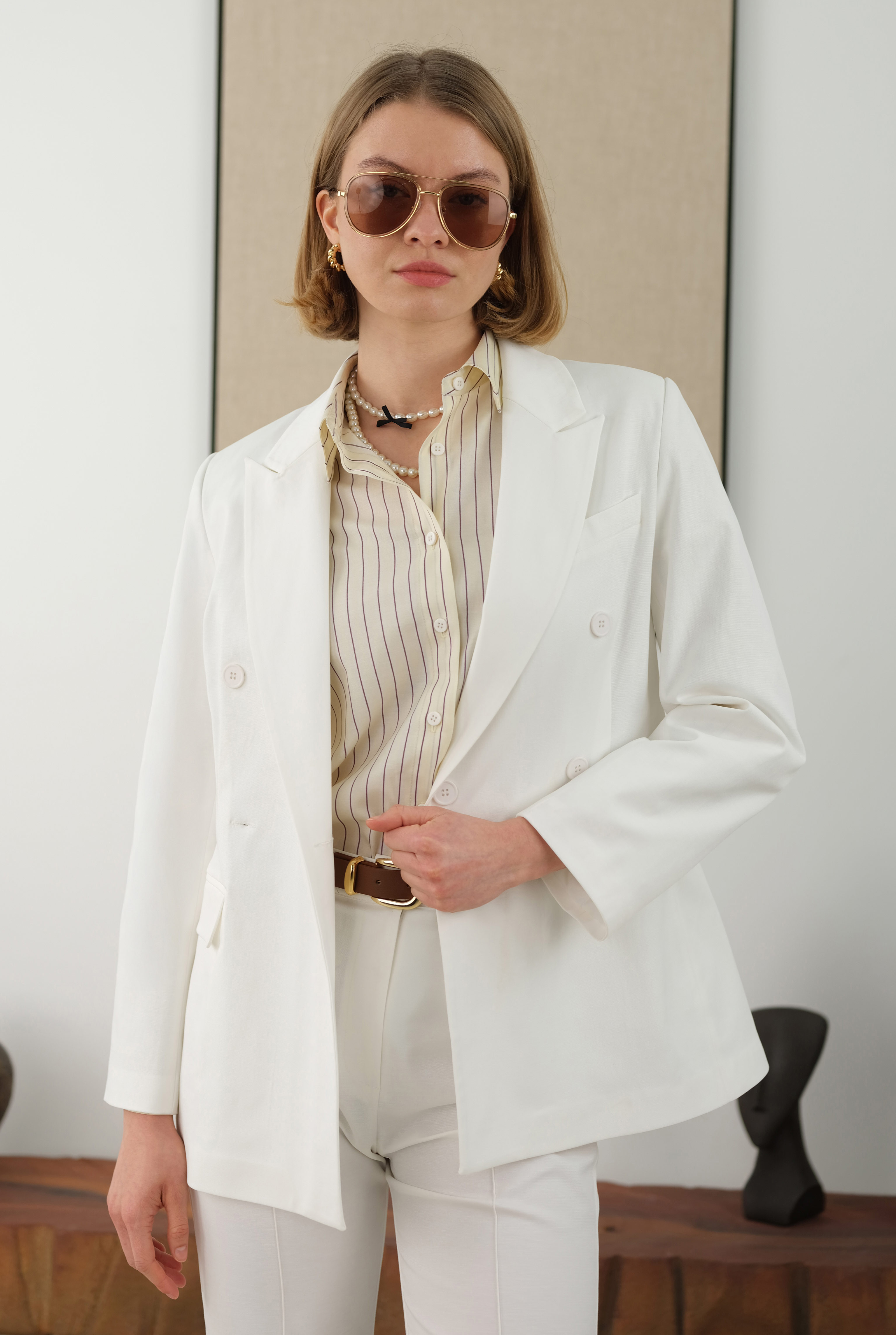 Waist-cinching Jacket Ecru - 2