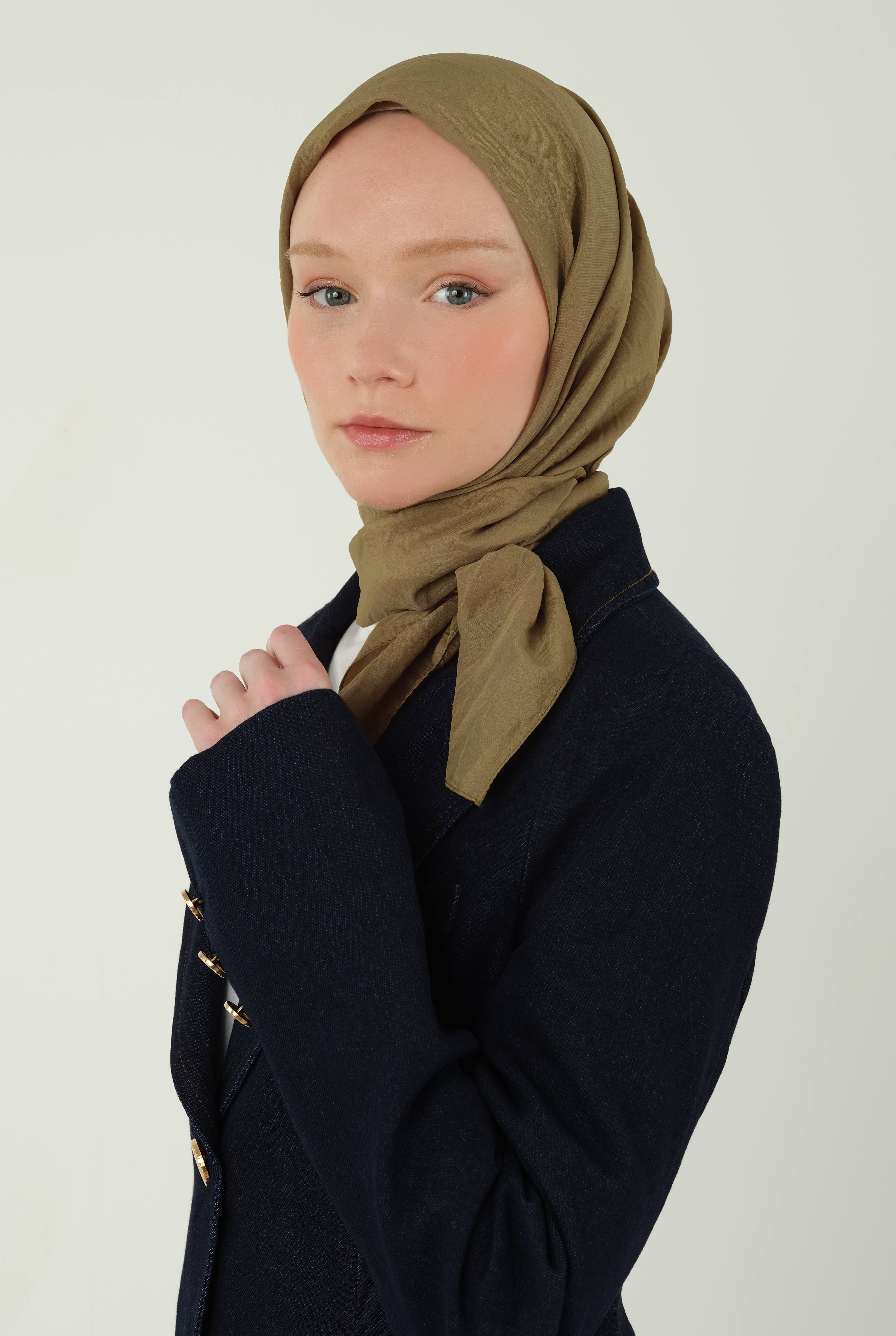 Soft Wrinkled Scarf Light Olive - HE-QA