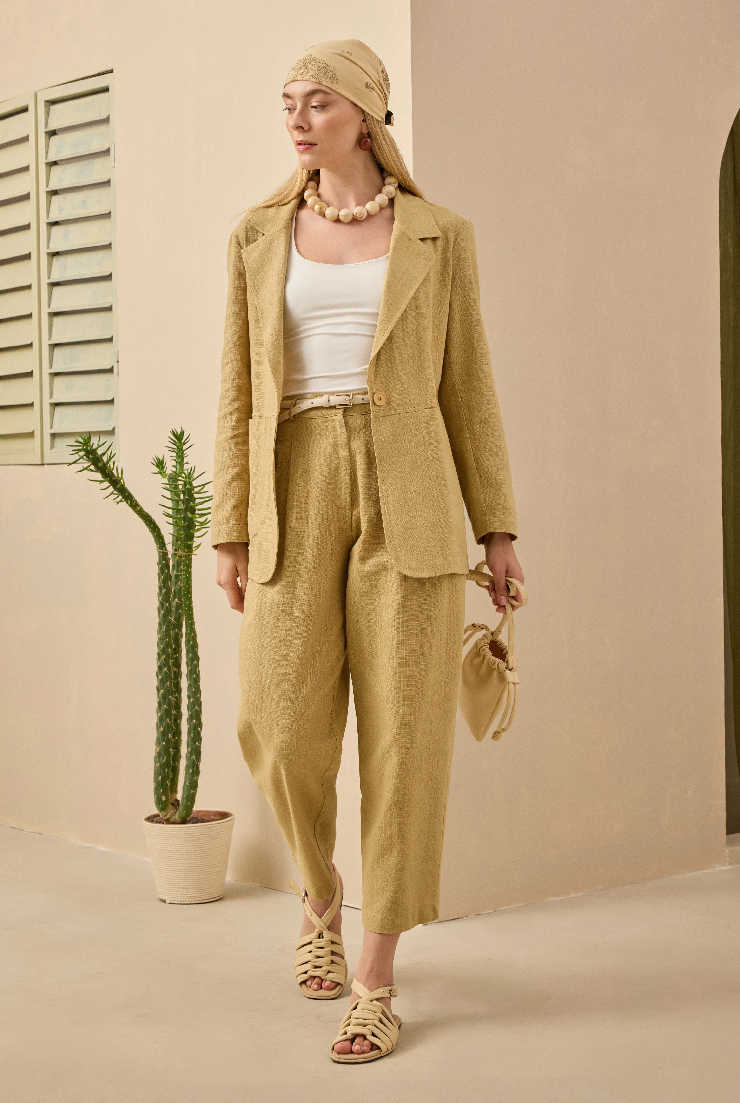 Double Pleated Linen Trousers Light Camel - 2