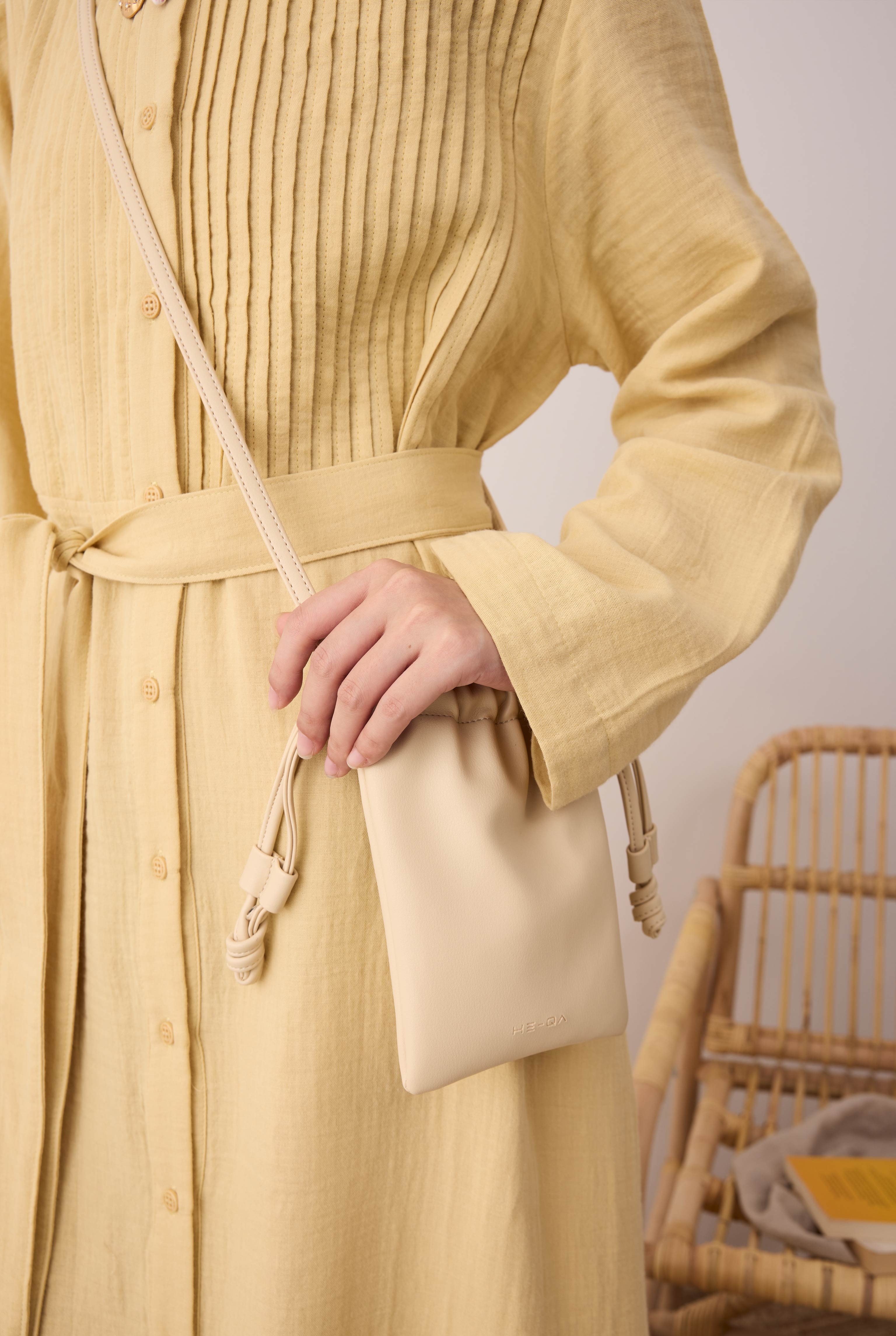 Mini Drawstring Bag Butter - 7