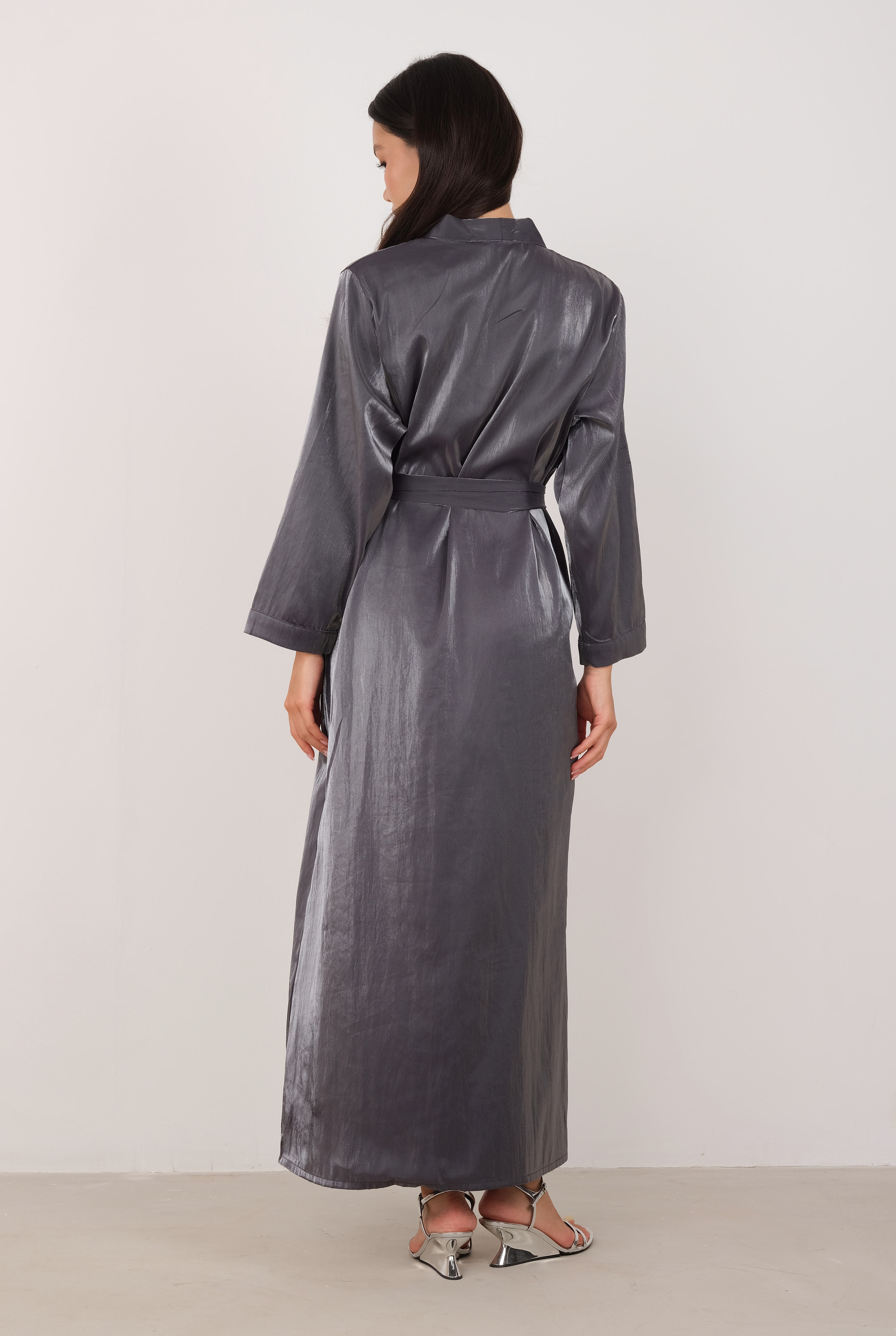 Pearlescent Abaya Black - 3