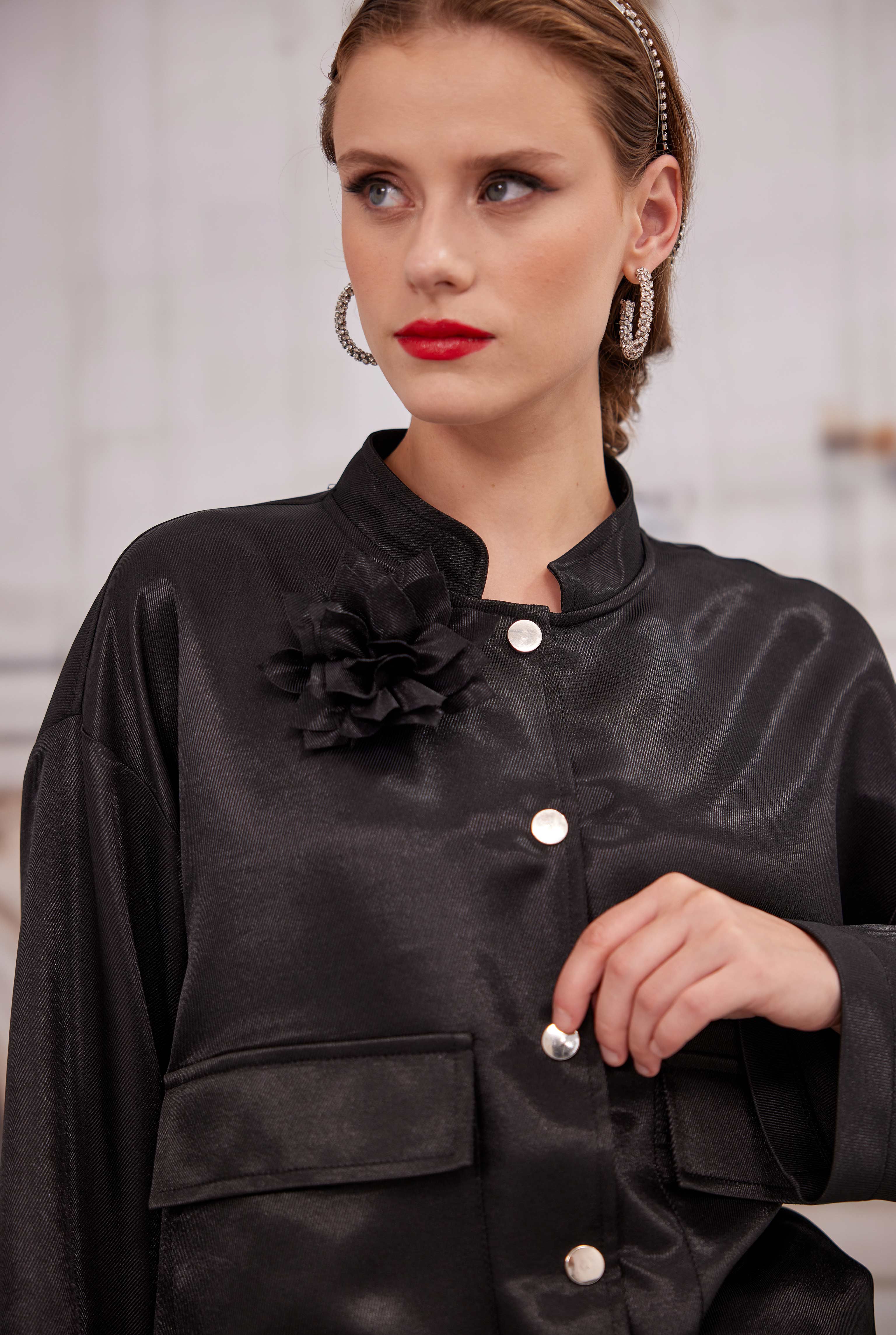 Brooch Detailed Bomber Jacket Black - 8