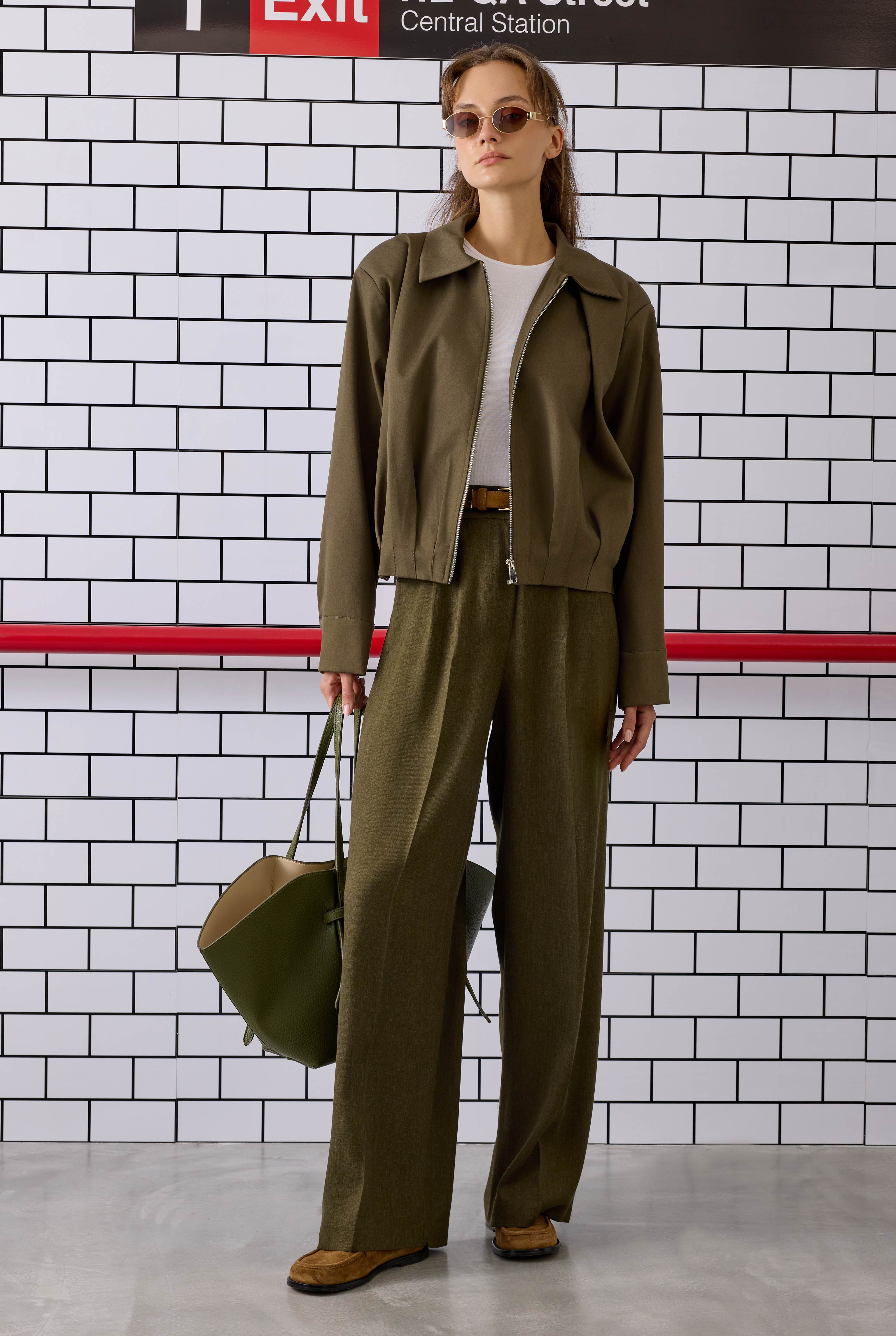 Pleated Poly-Viscose Jacket Khaki - 7