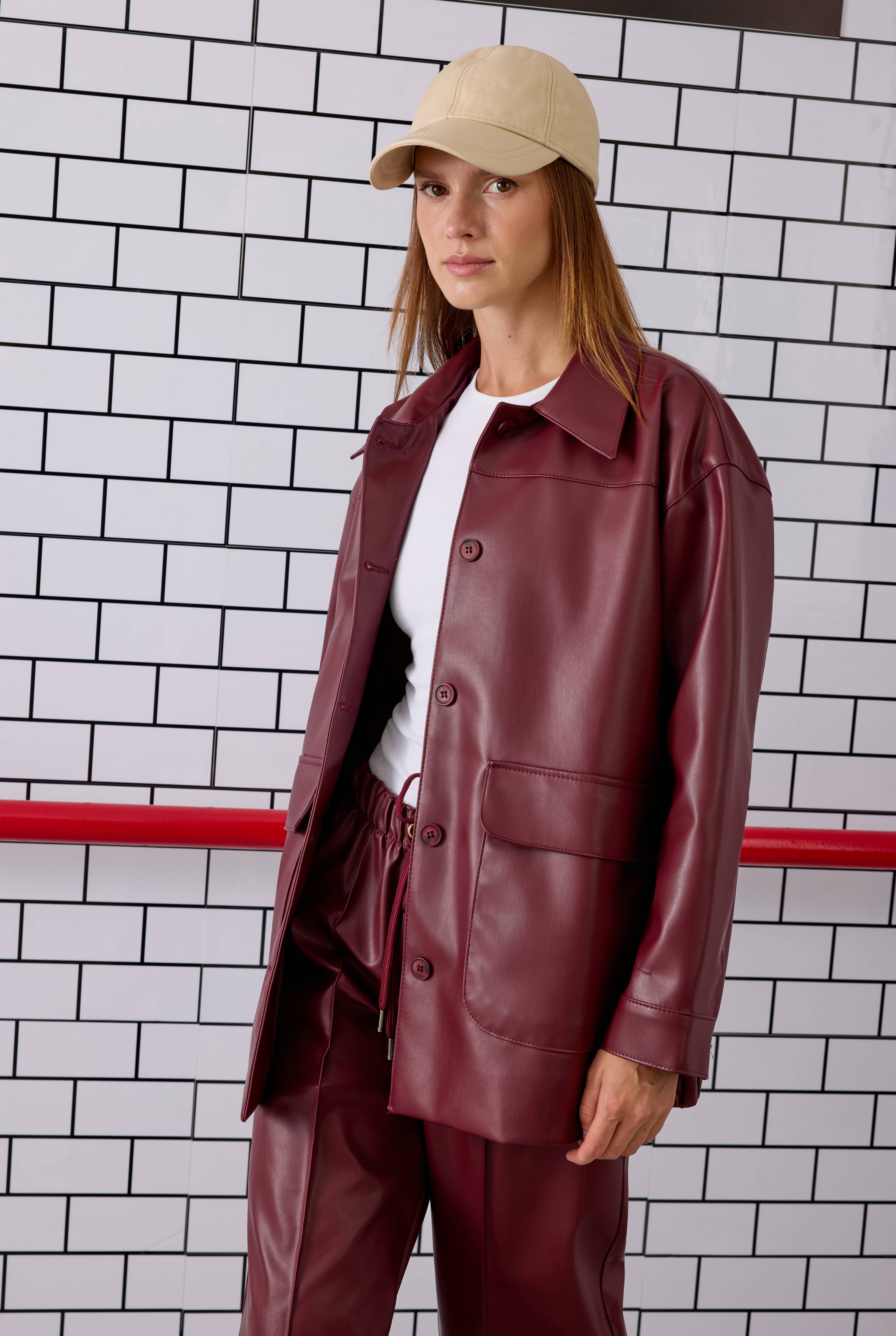 Sport Cut Leather Jacket Bordeaux - 3