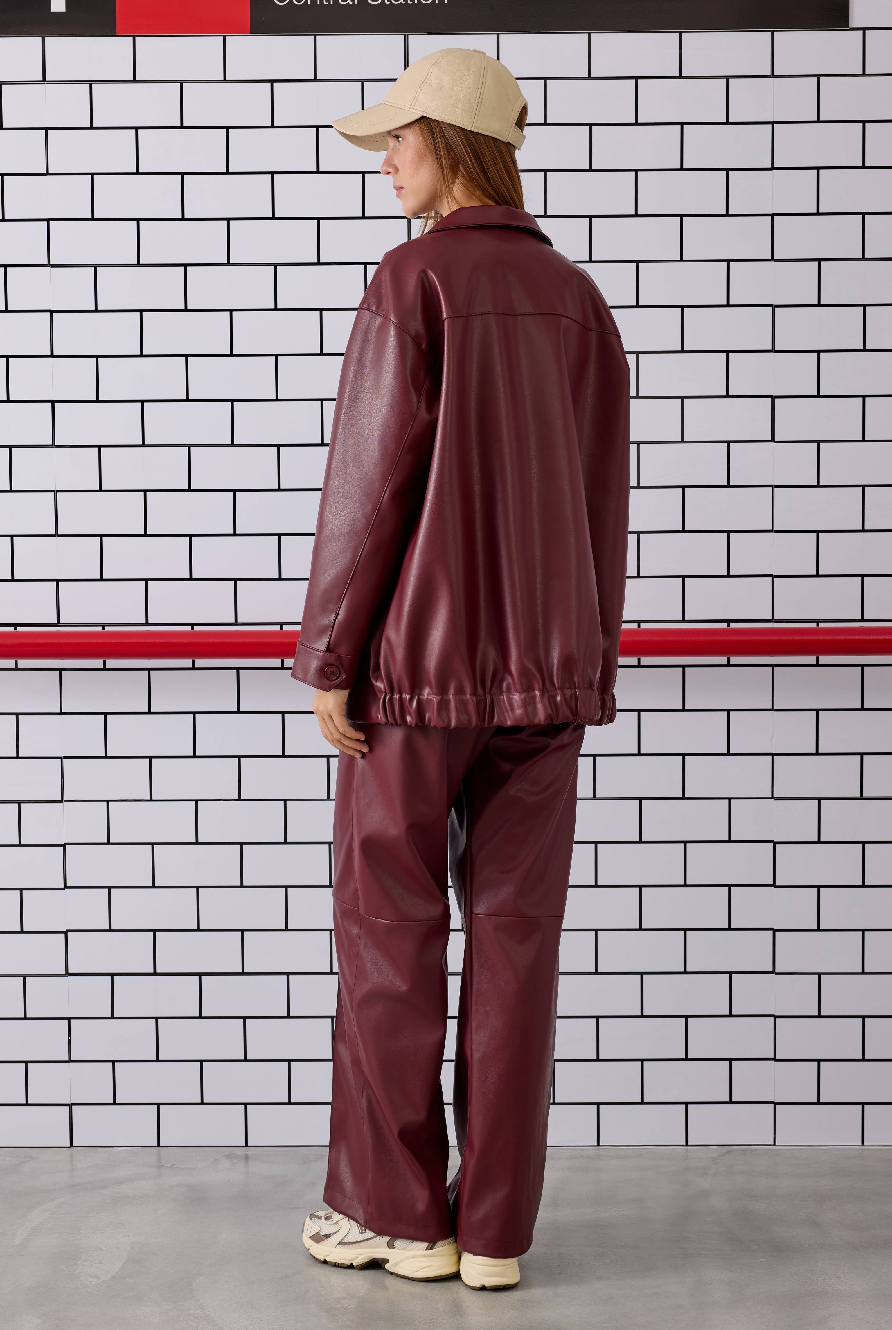 Sport Cut Leather Jacket Bordeaux - 4