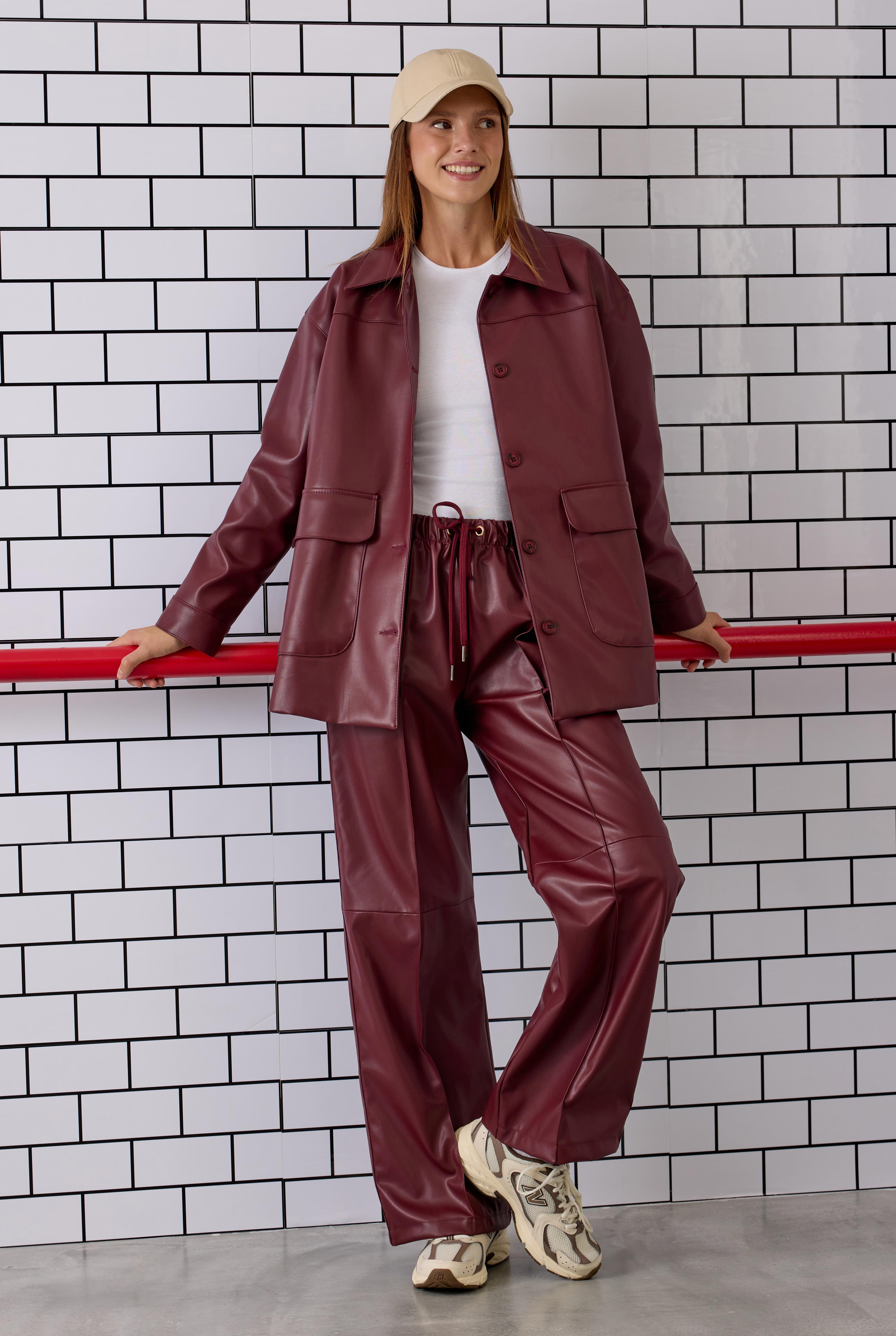 Relaxed-fit Leather Trousers Bordeaux - 3