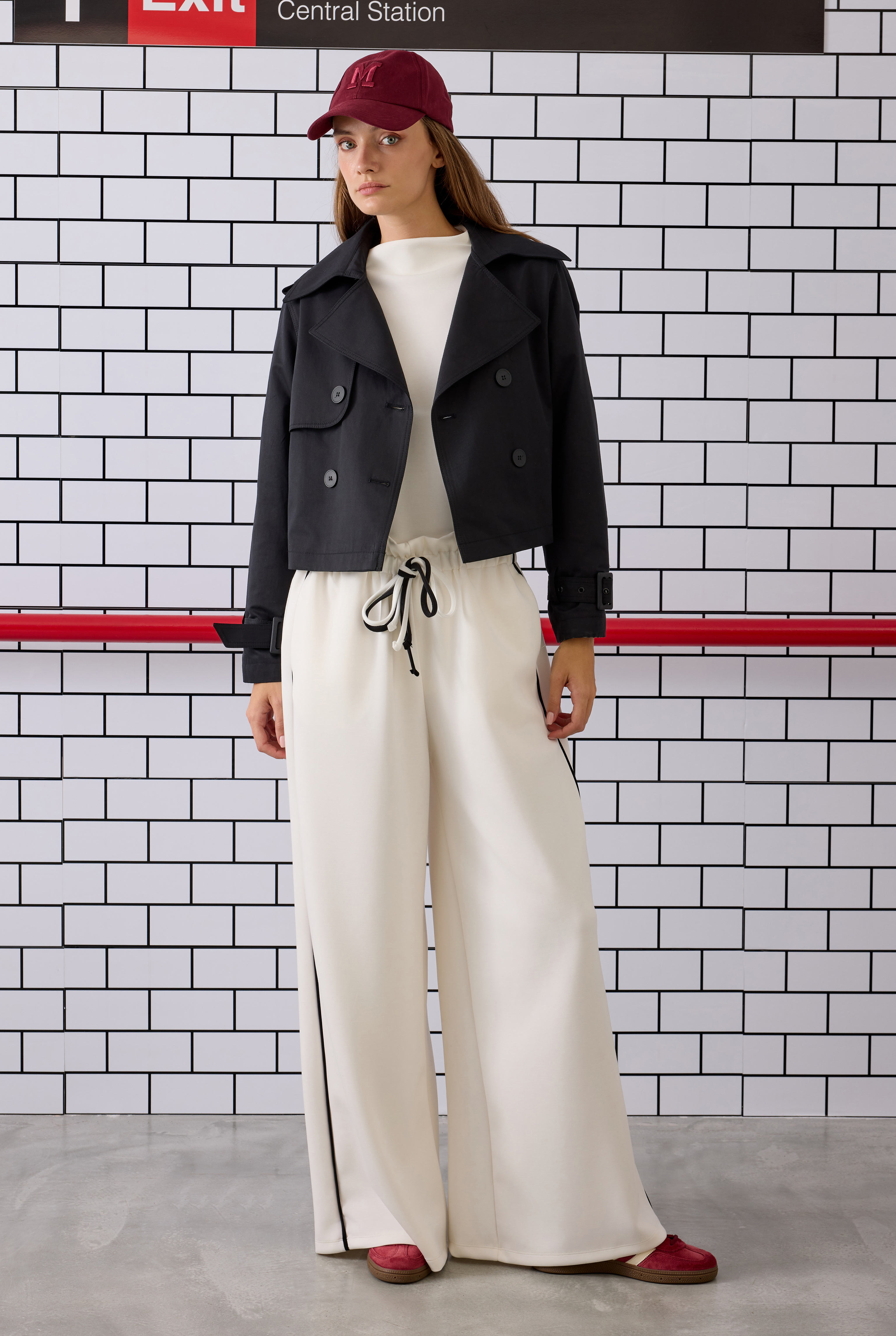 Short Trenchcoat Black - 1