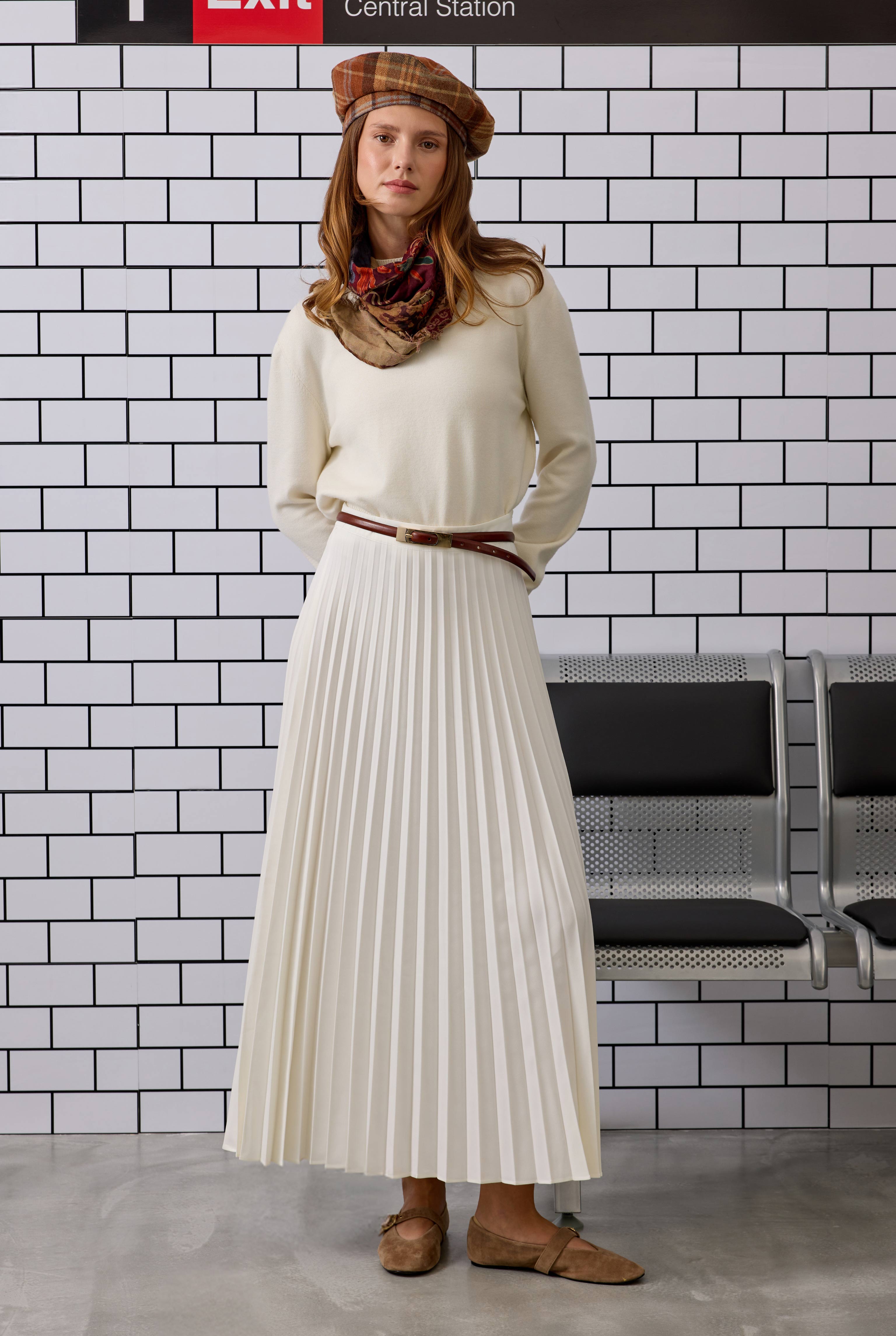 Pleated Skirt Ecru - 4