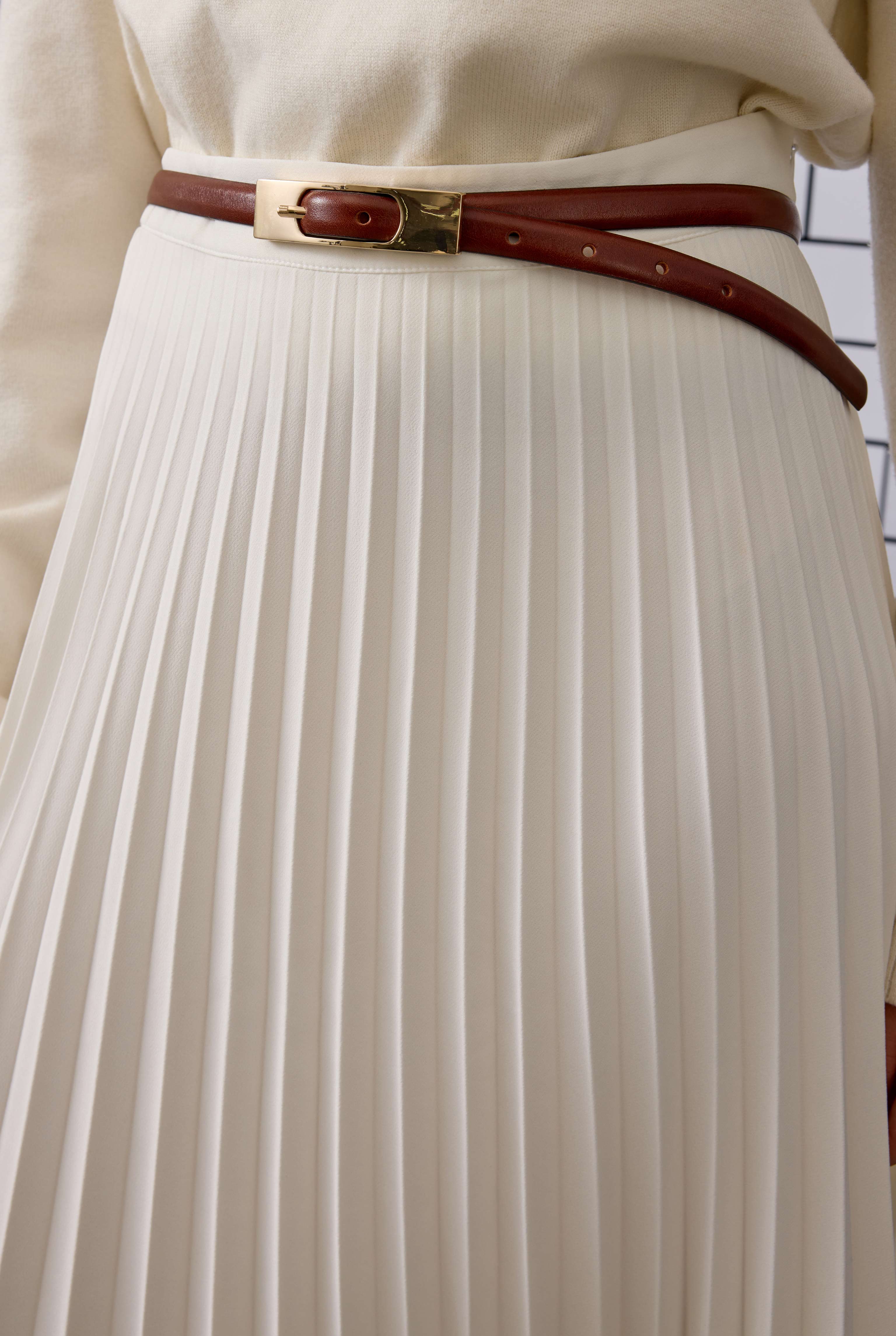 Pleated Skirt Ecru - 6