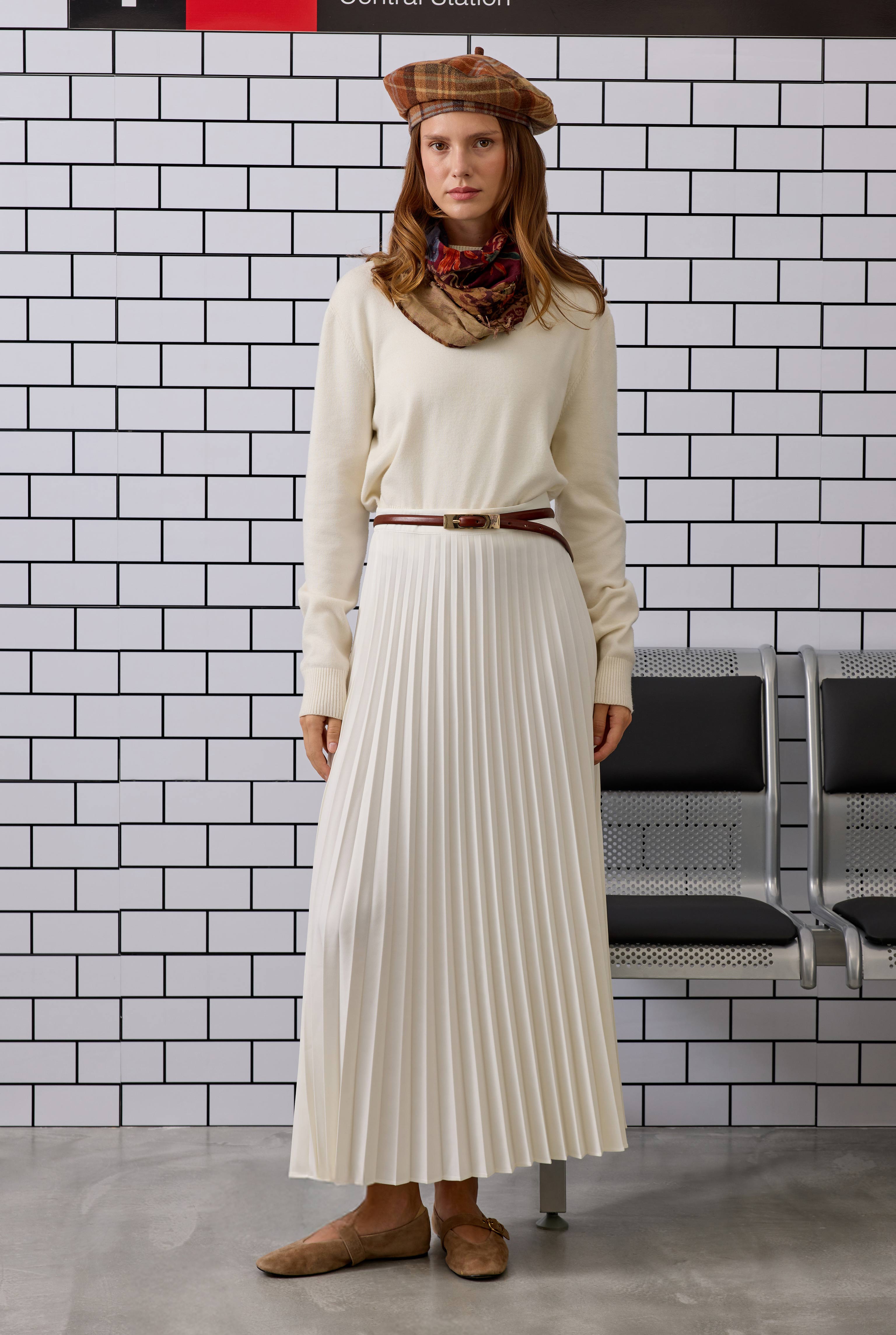 Pleated Skirt Ecru - 7