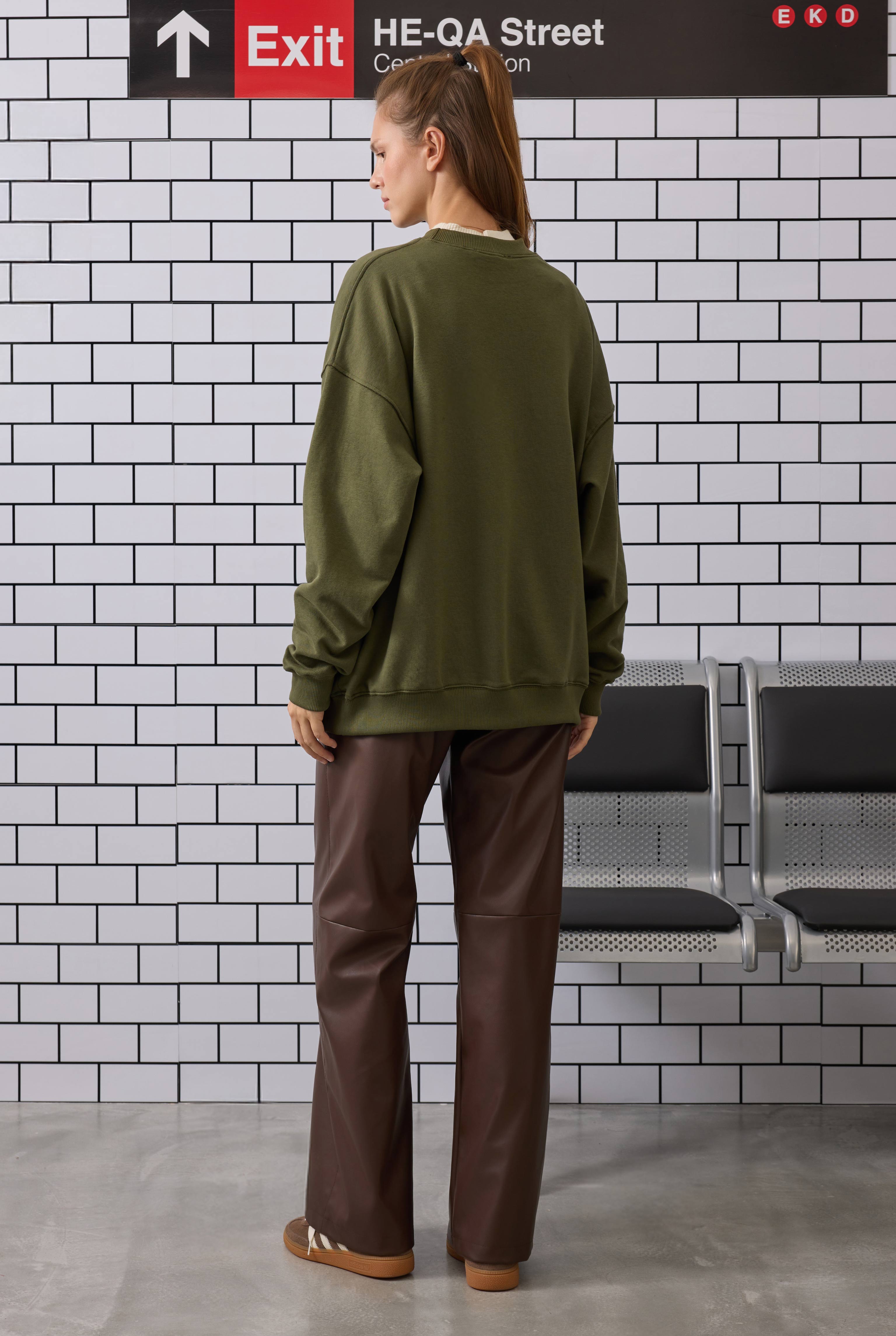 Embroidered Sweatshirt Moss Green - 4