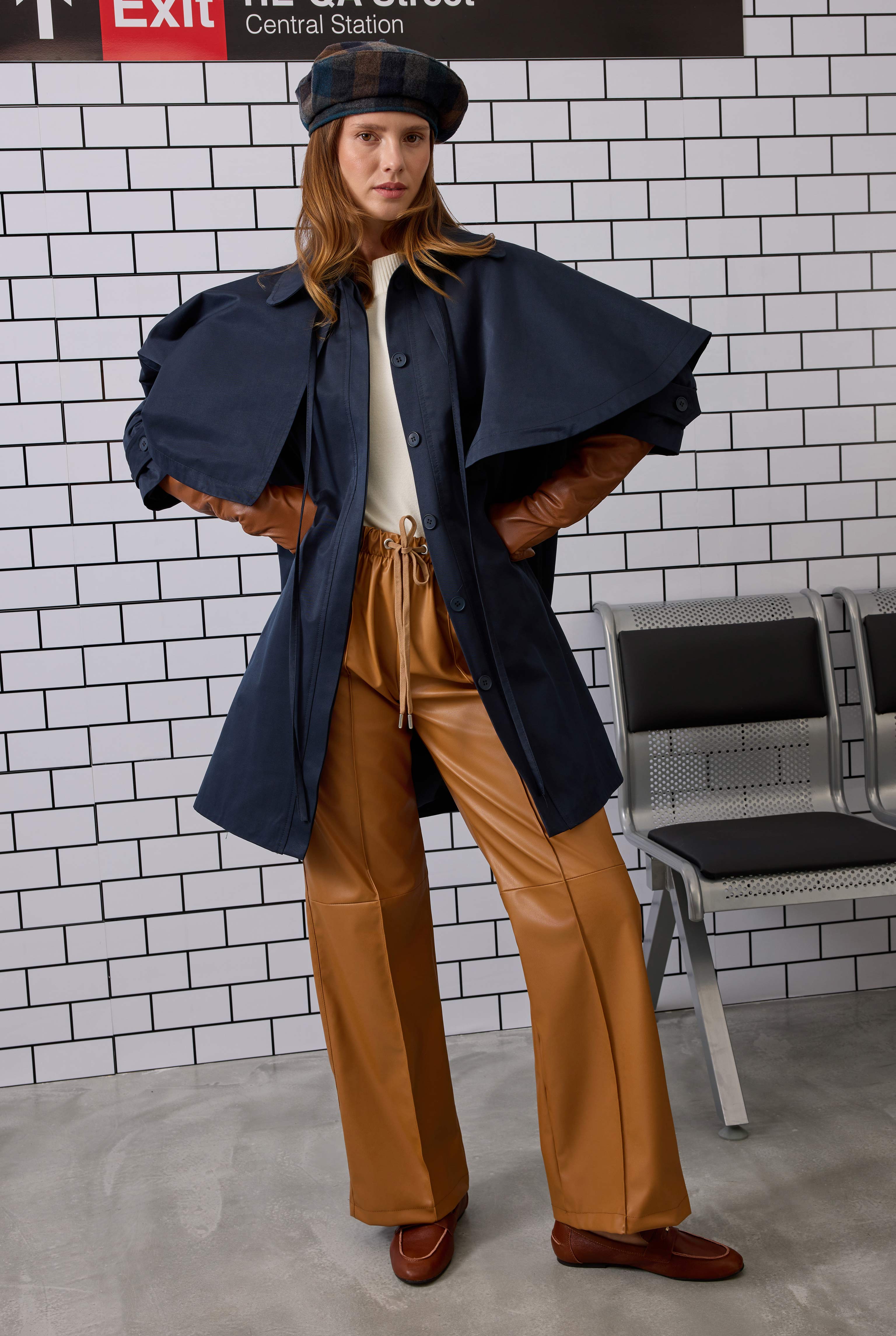Relaxed-fit Leather Trousers Camel - 4