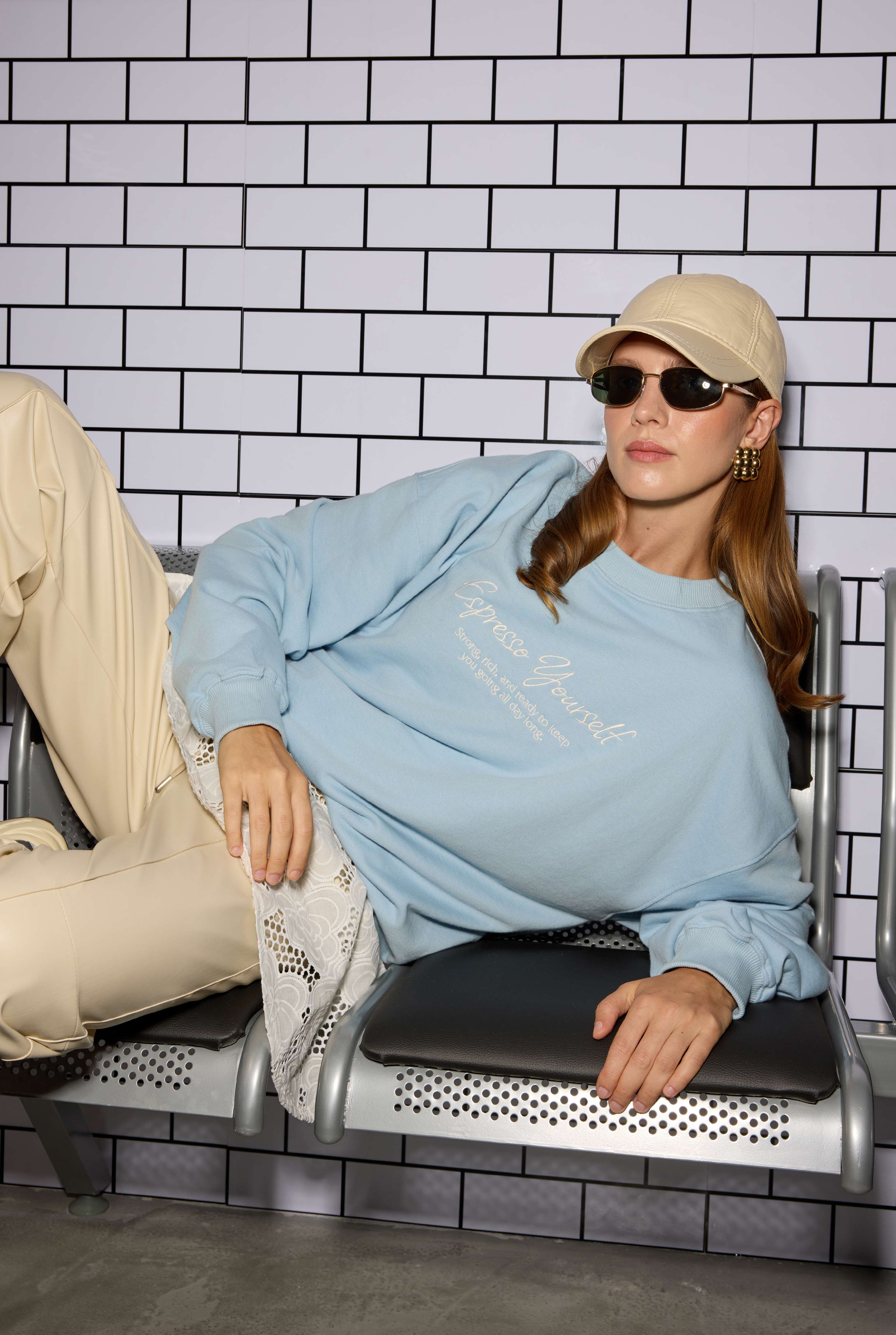 Embroidered Sweatshirt Baby Blue - HE-QA
