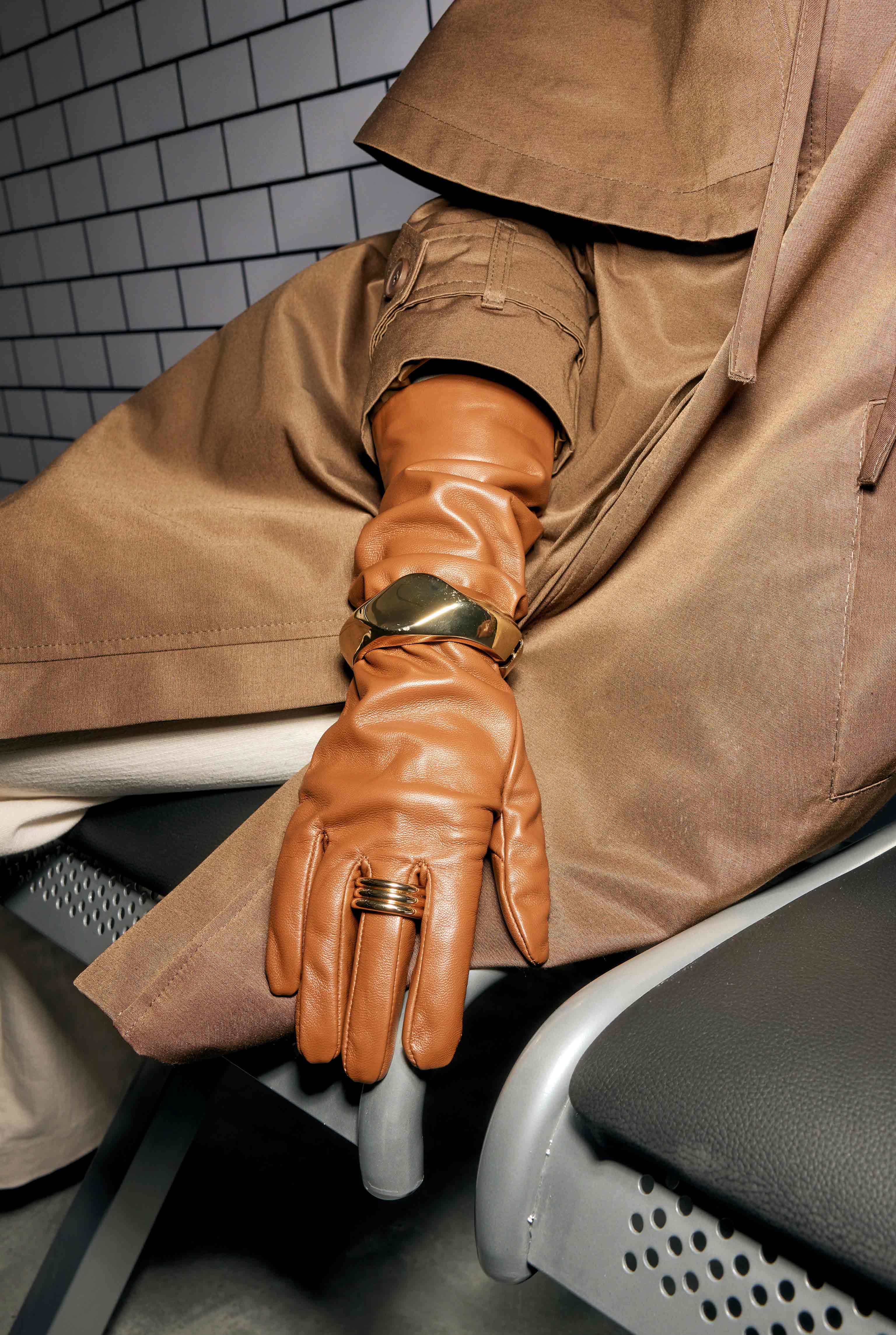100% Leather Long Gloves Tan - 3