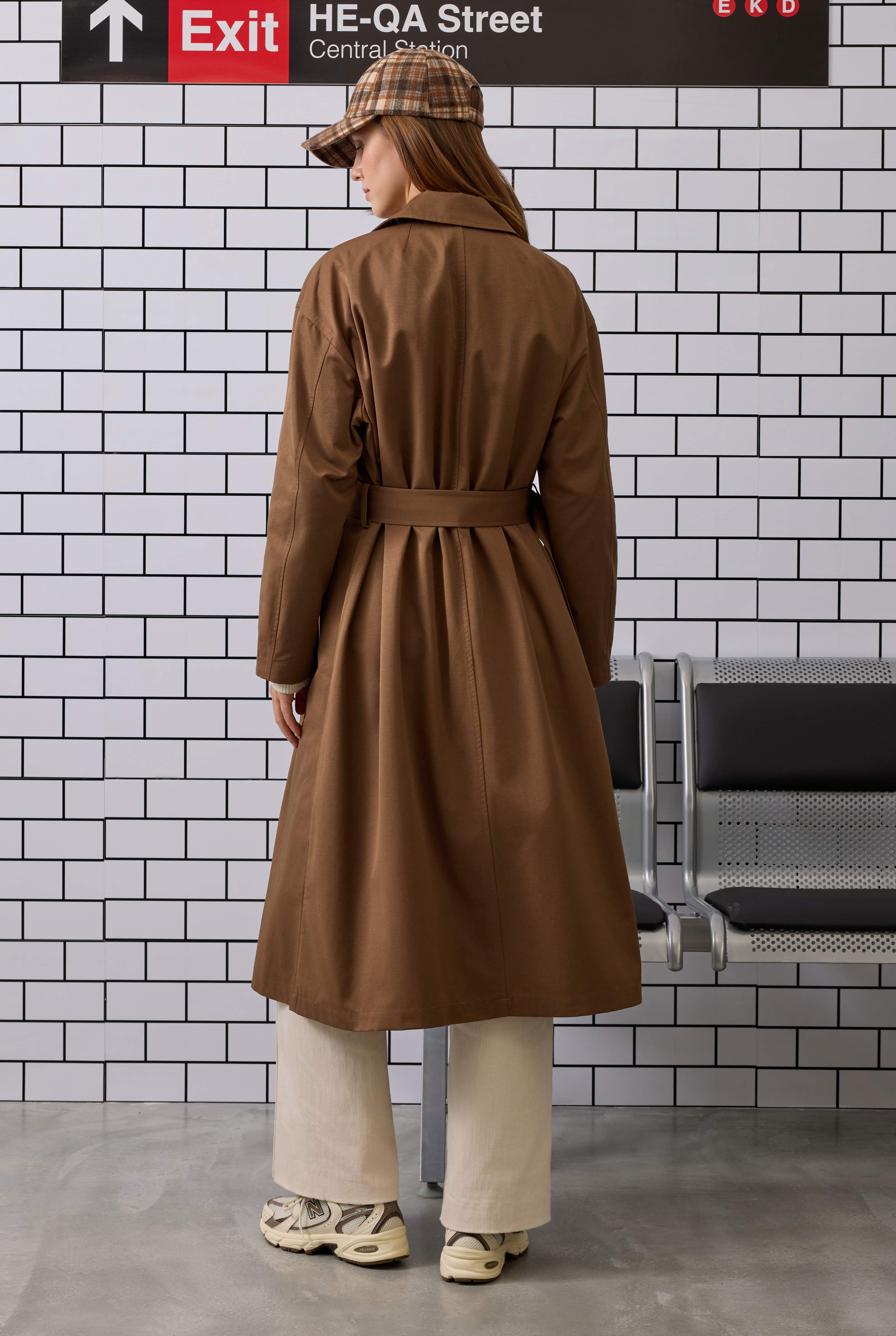 Minimal Trenchcoat Brown - 4