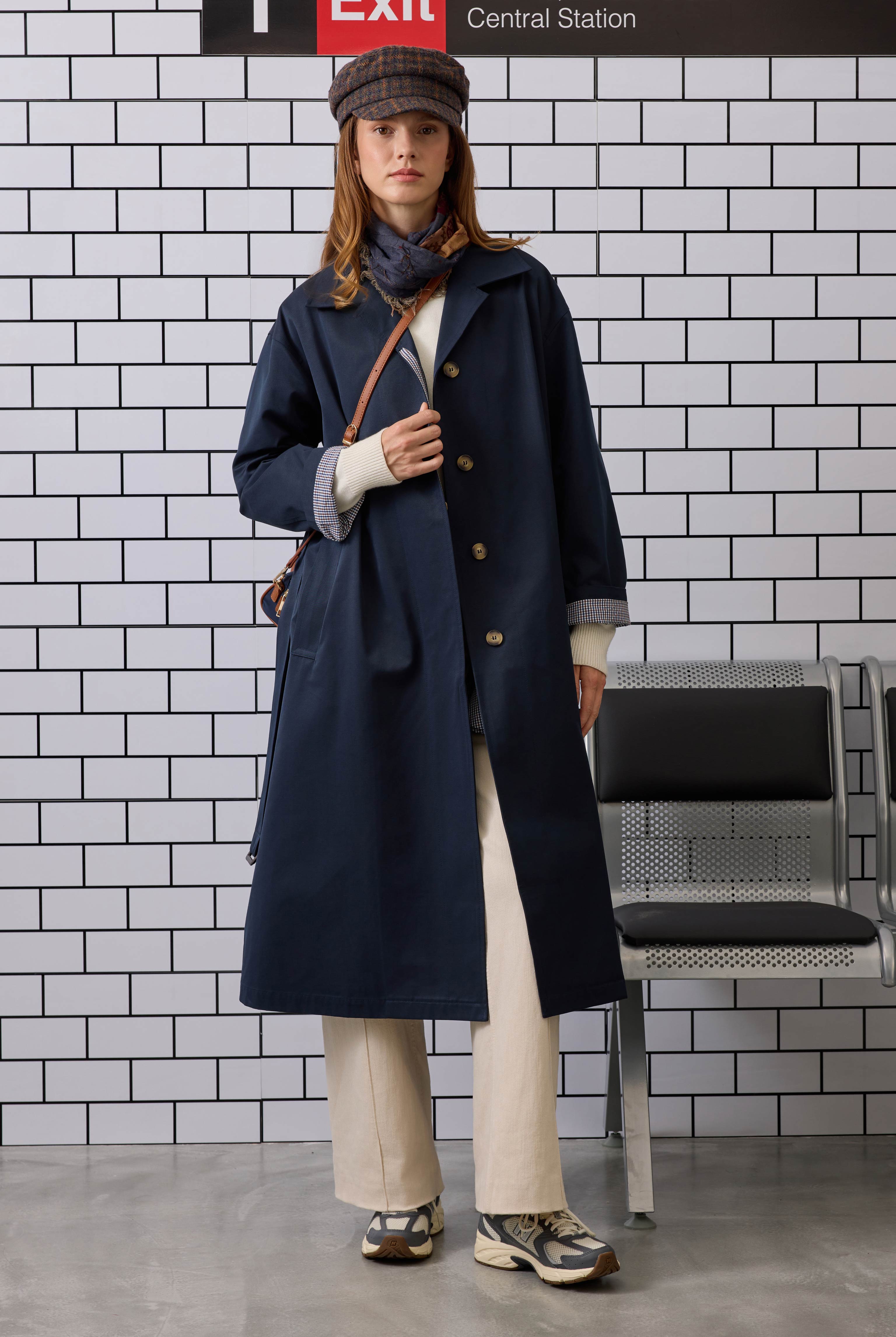 Minimal Trenchcoat Navy Blue - 6
