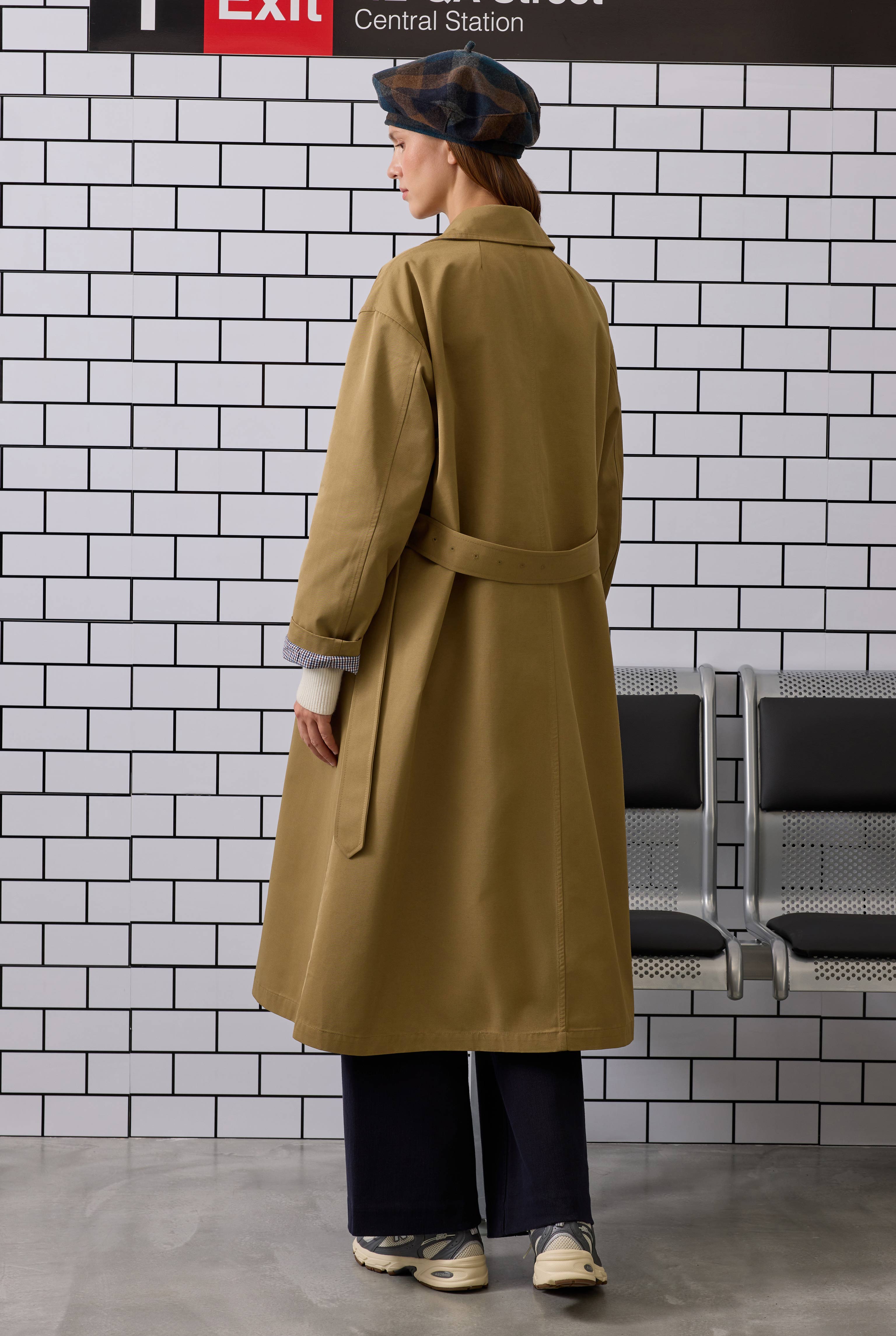 Minimal Trenchcoat Olive - 4