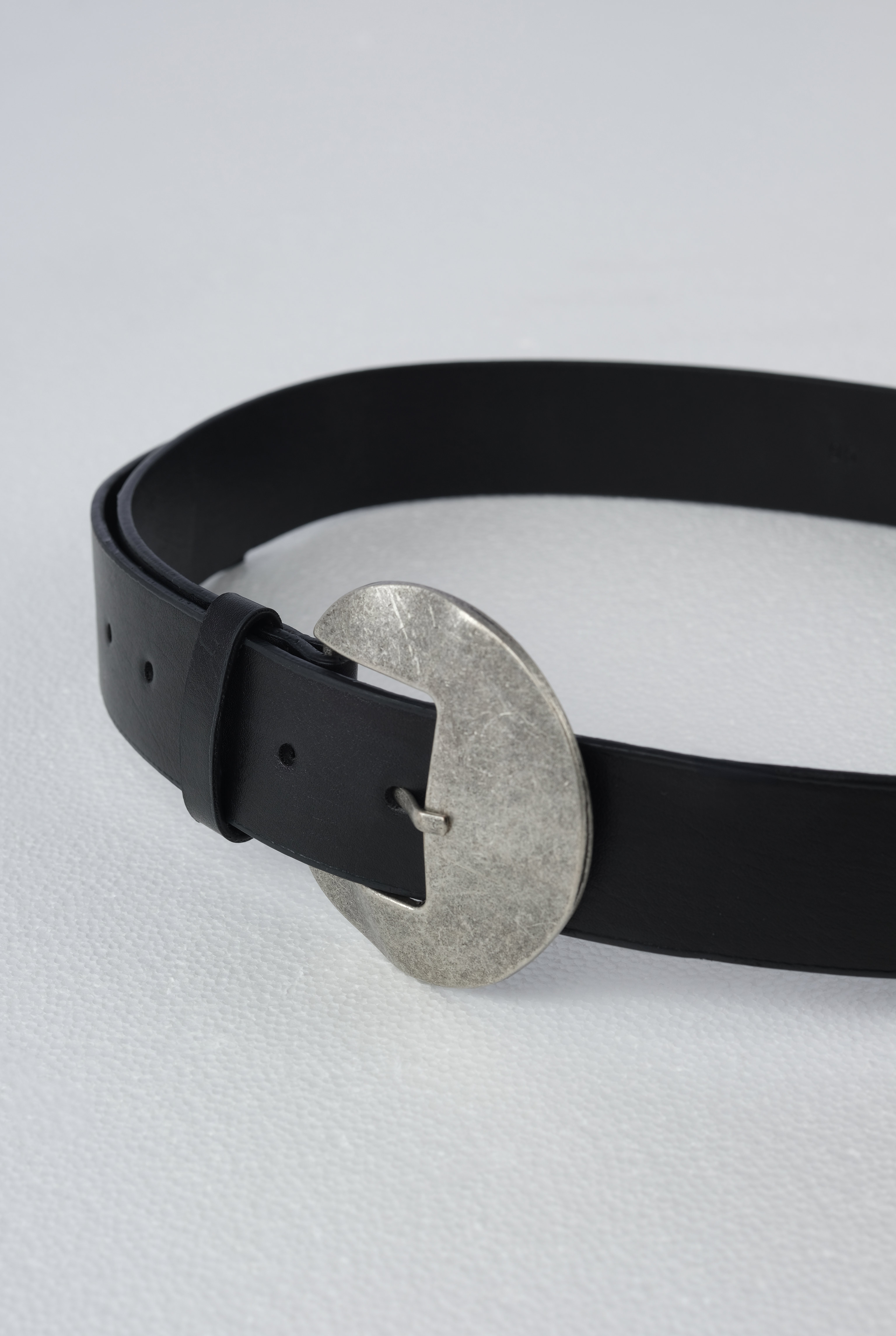 Belt With Oval Metal Buckle Black - 5