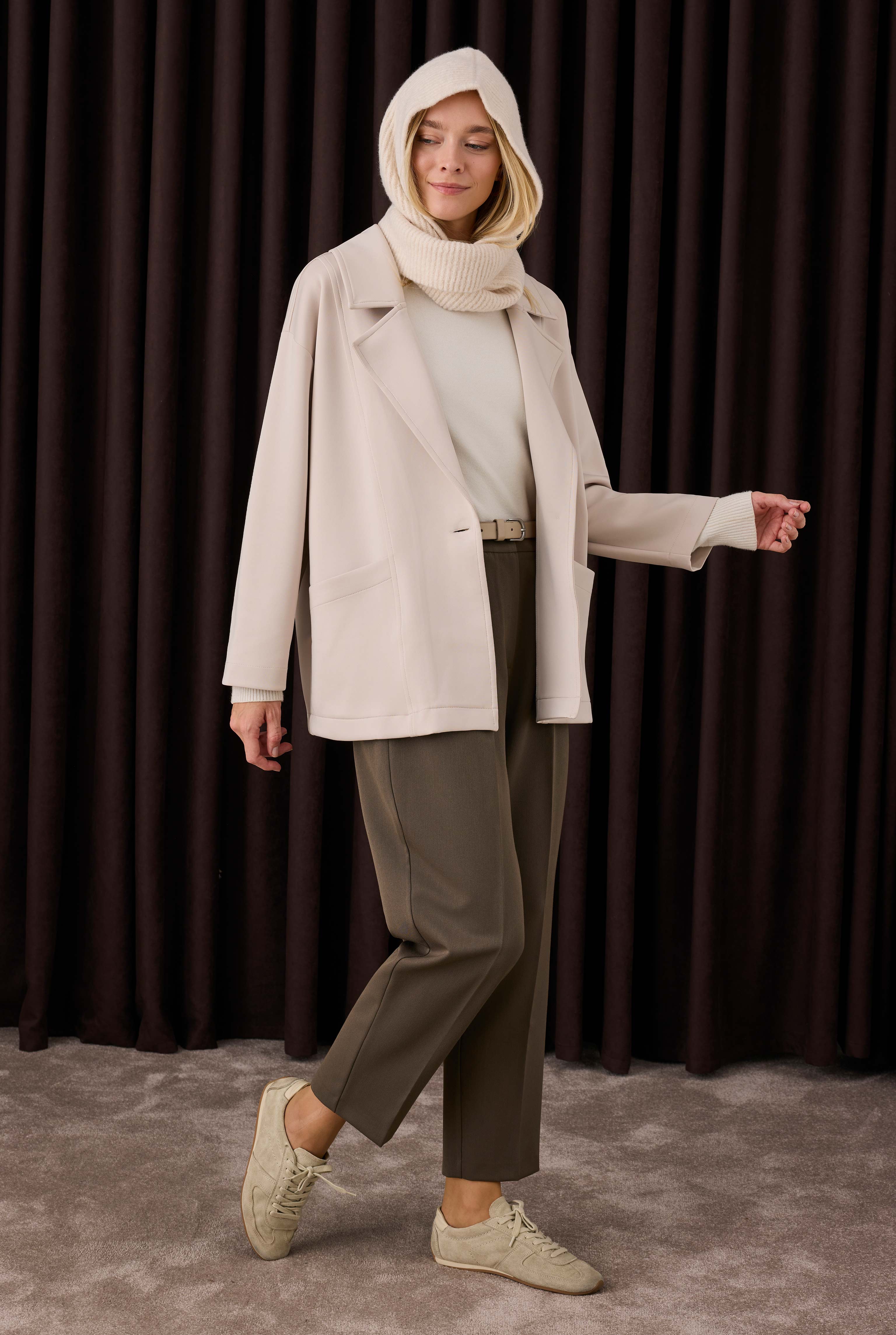 Masculine Scuba Jacket Beige - HE-QA