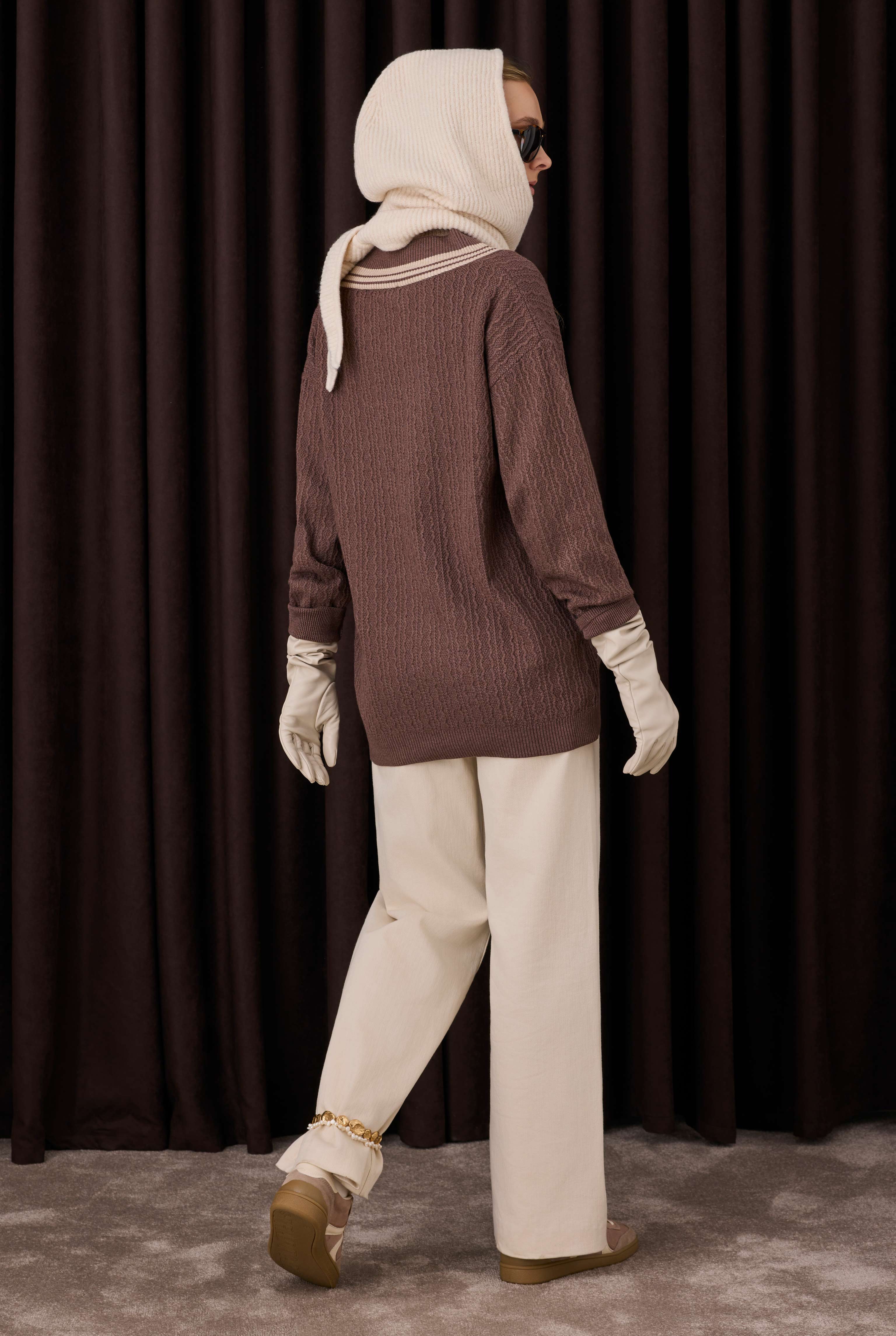 V Collared Textured Knitwear Brown - 4