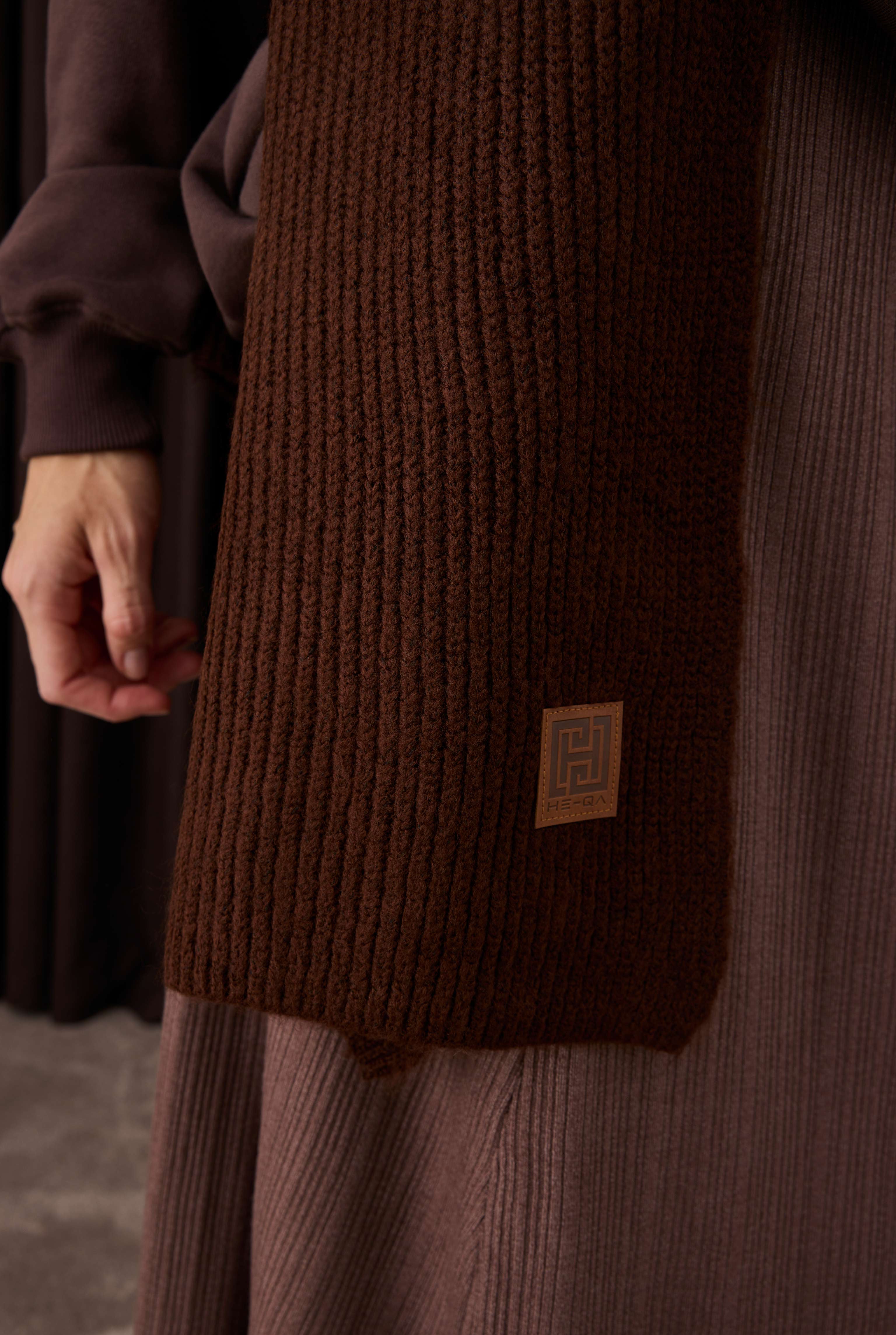 Knitted Kerchief Brown - 6